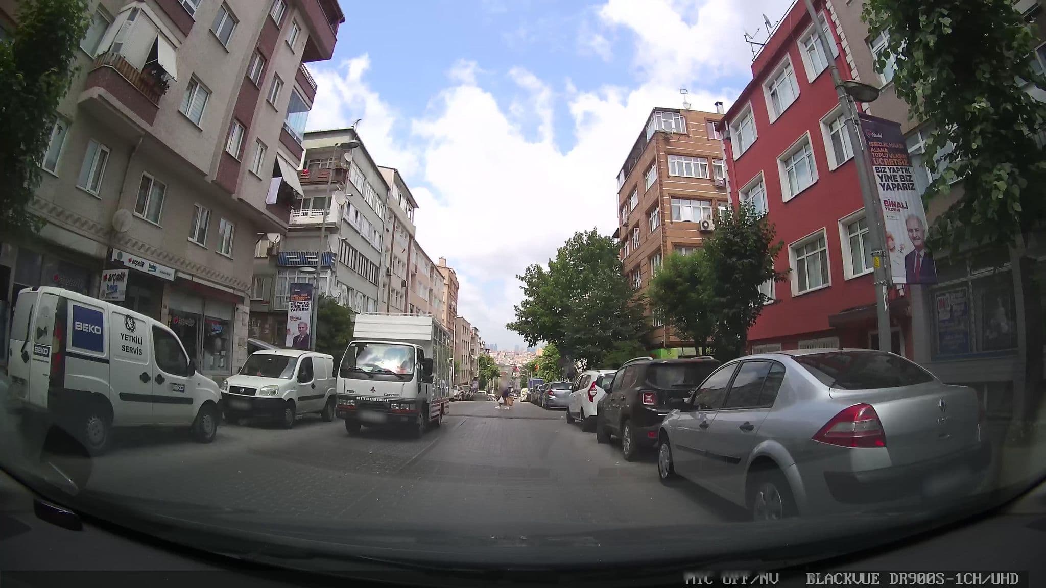 Street view near dullar pansiyonu, Fatih — © asturksever (CC BY-SA · Mapillary)