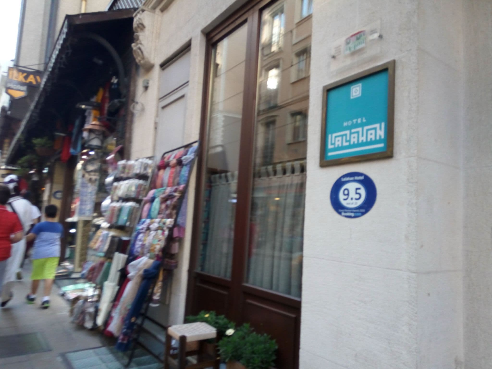 Street view near Ilkay's Princess Palace, Eminönü — © mapfool (CC BY-SA · Mapillary)