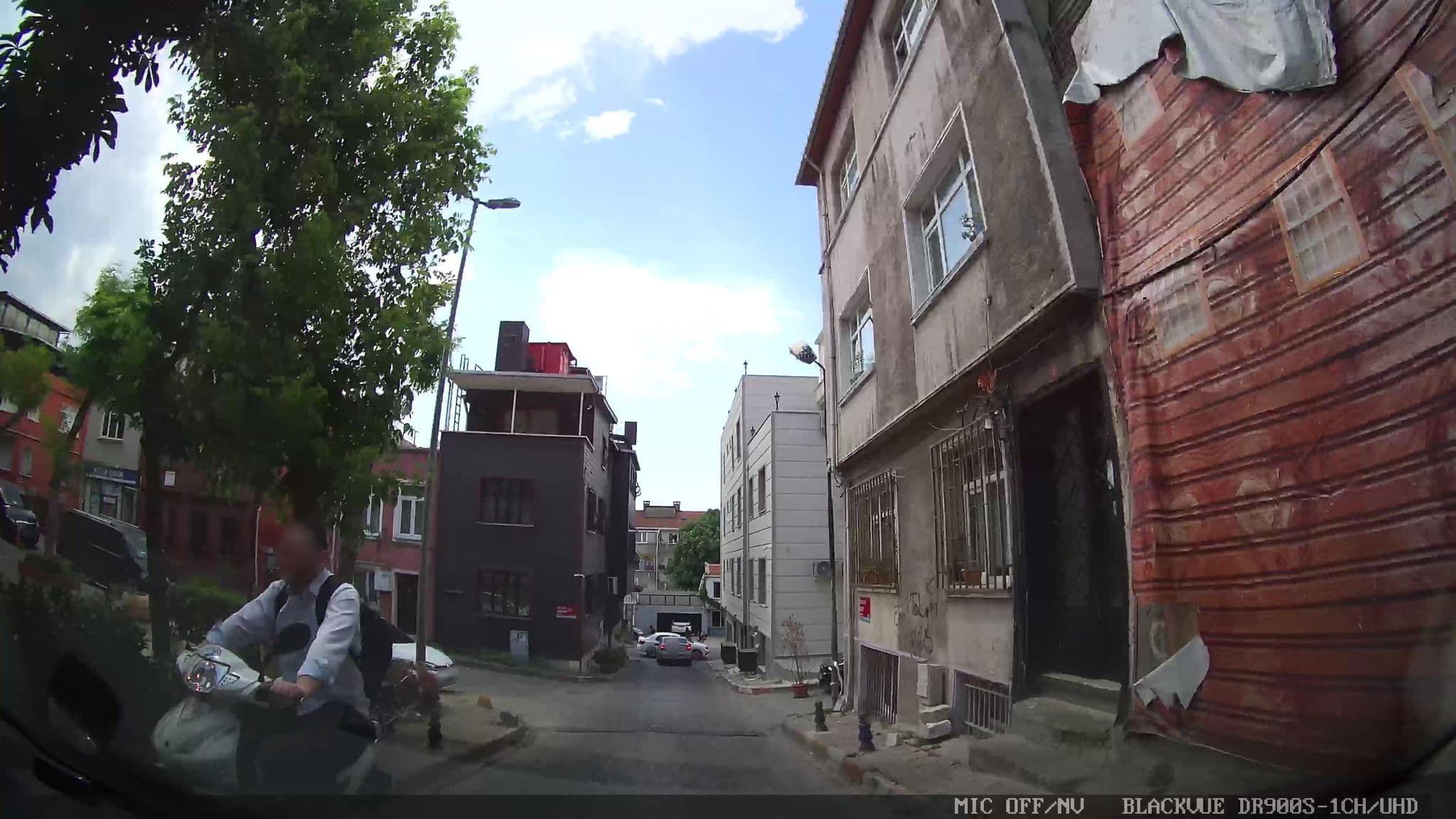 Street view near Hotel New Era, Sultanahmet — © asturksever (CC BY-SA · Mapillary)