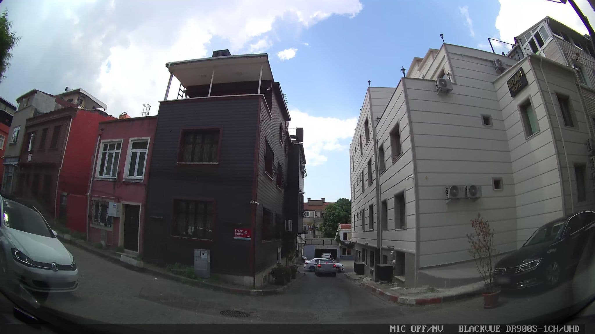 Street view near Adeka Hotel, Sultanahmet — © asturksever (CC BY-SA · Mapillary)