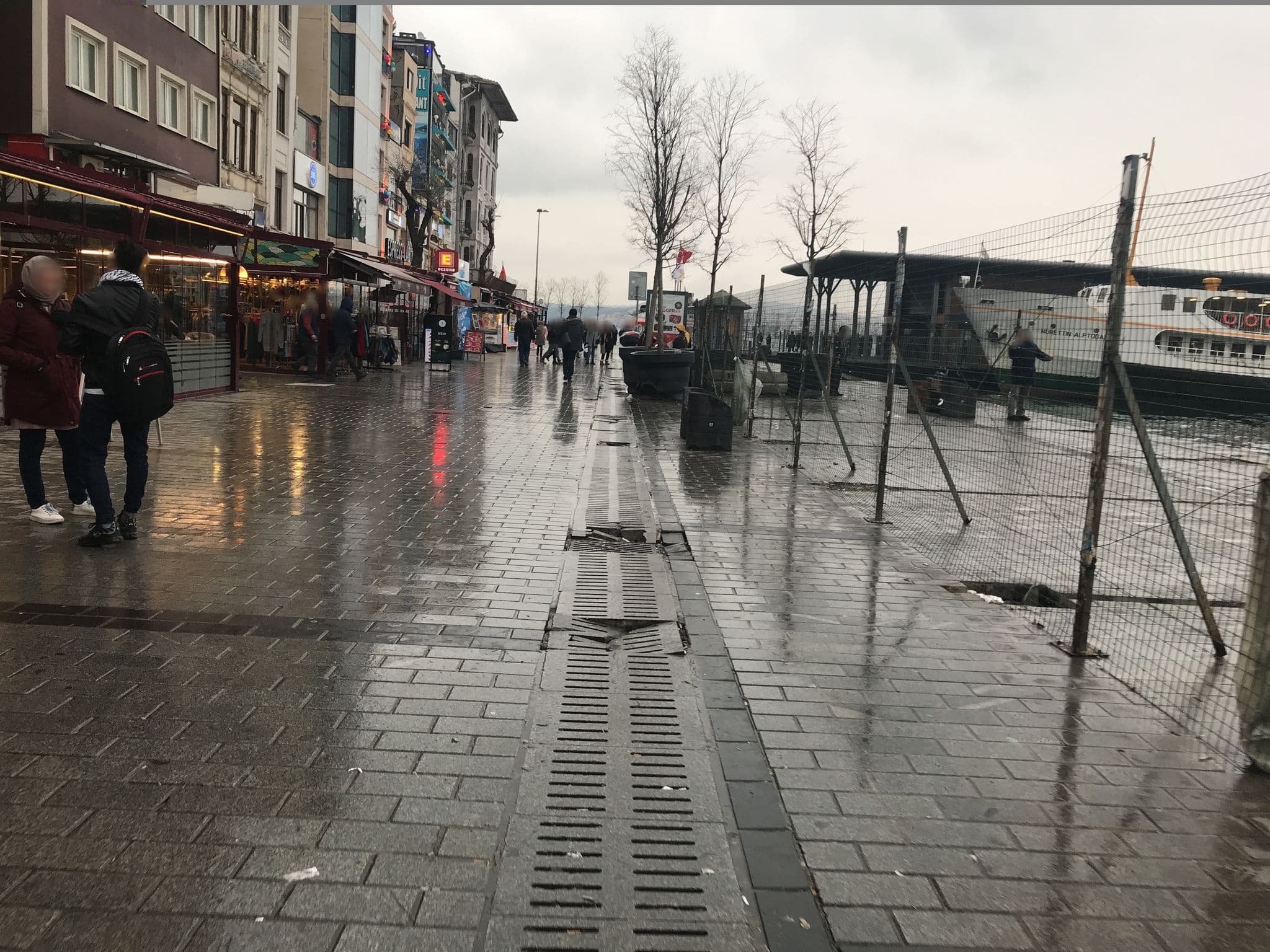 Street view near Hotel Hettie, Eminönü — © vladimirr (CC BY-SA · Mapillary)