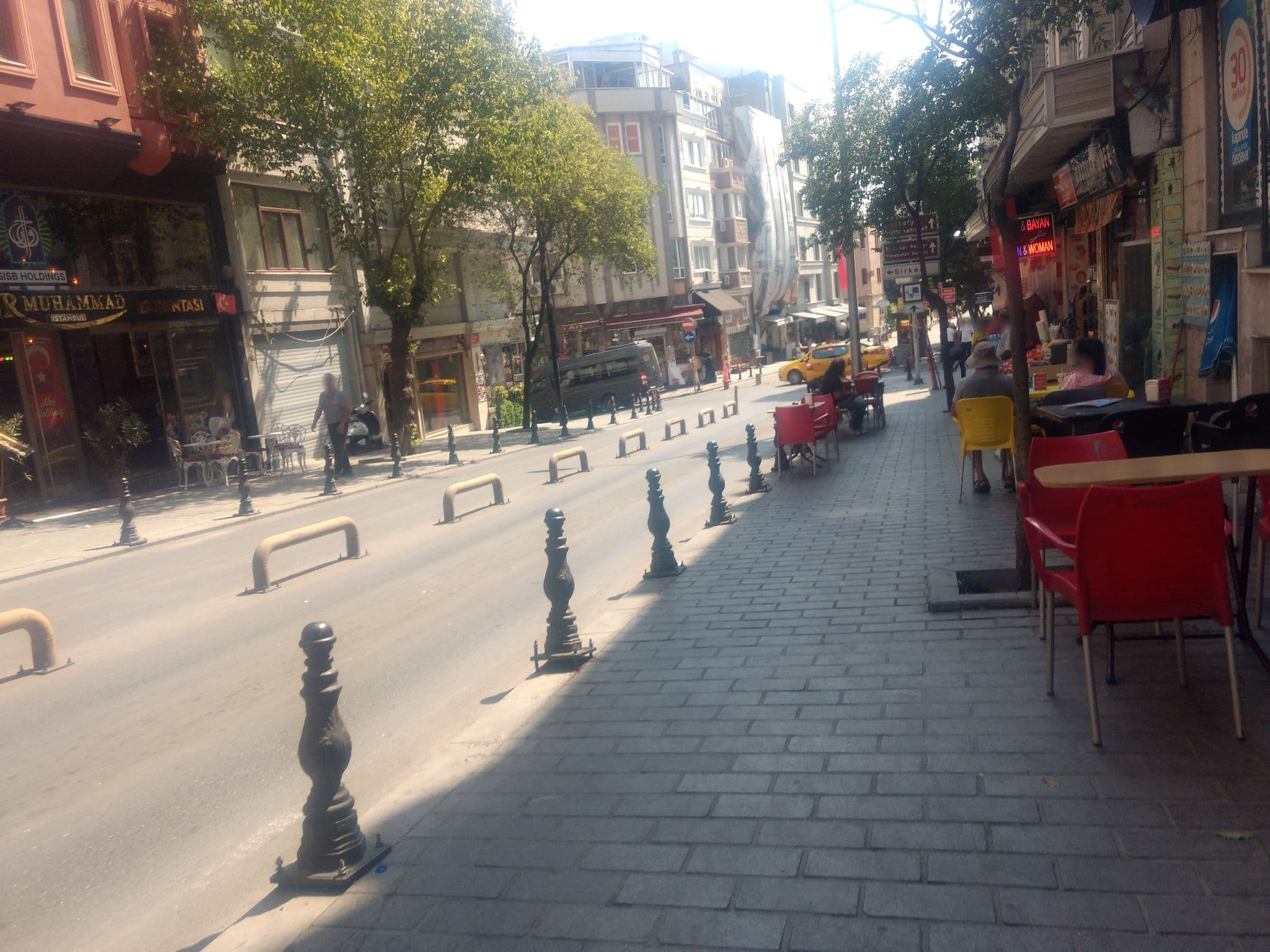 Street view near Hotel Le Piano, Sultanahmet — © mapeadora (CC BY-SA · Mapillary)