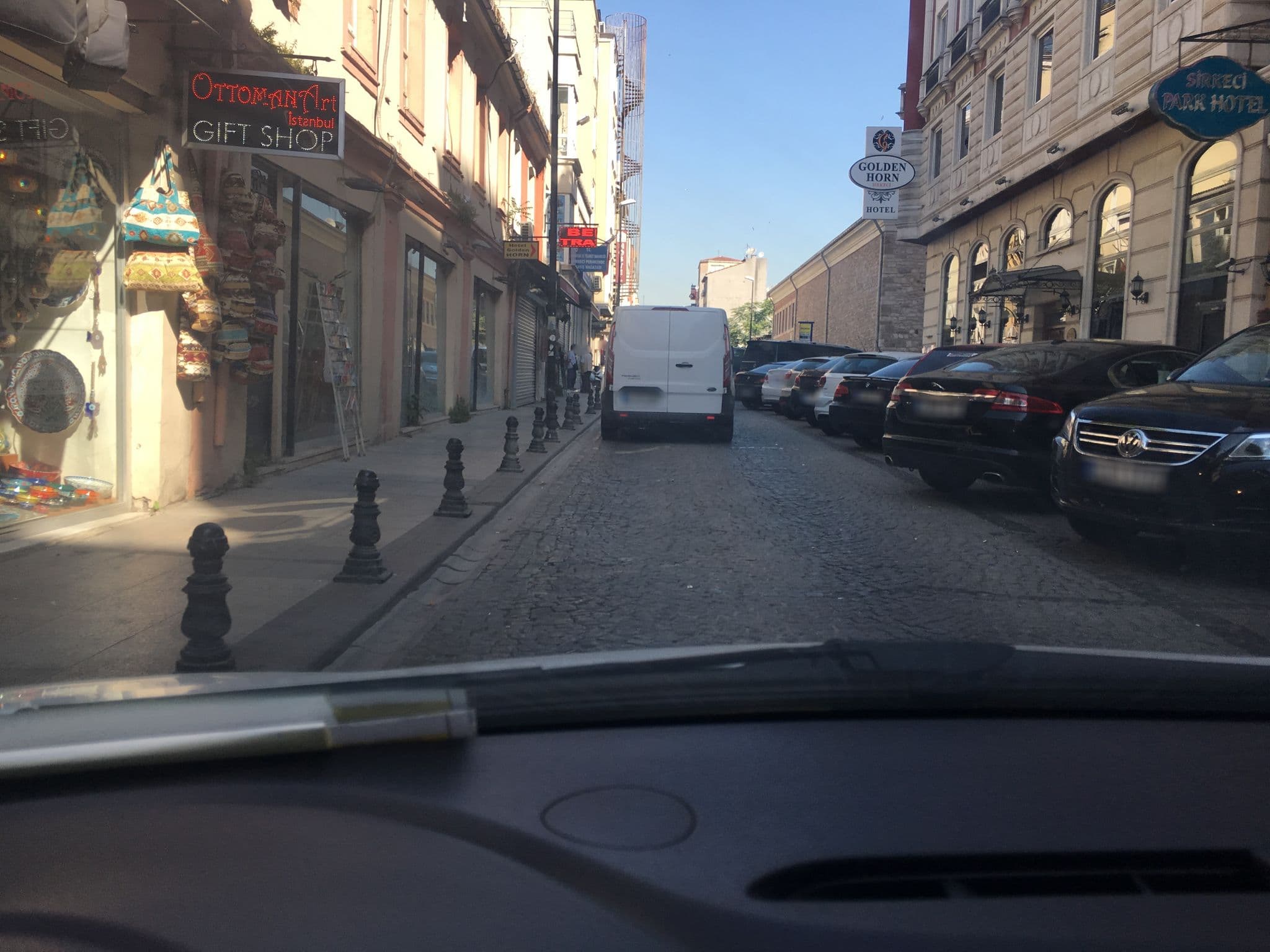 Street view near HotelCentrum, Eminönü — © myusufuyan (CC BY-SA · Mapillary)