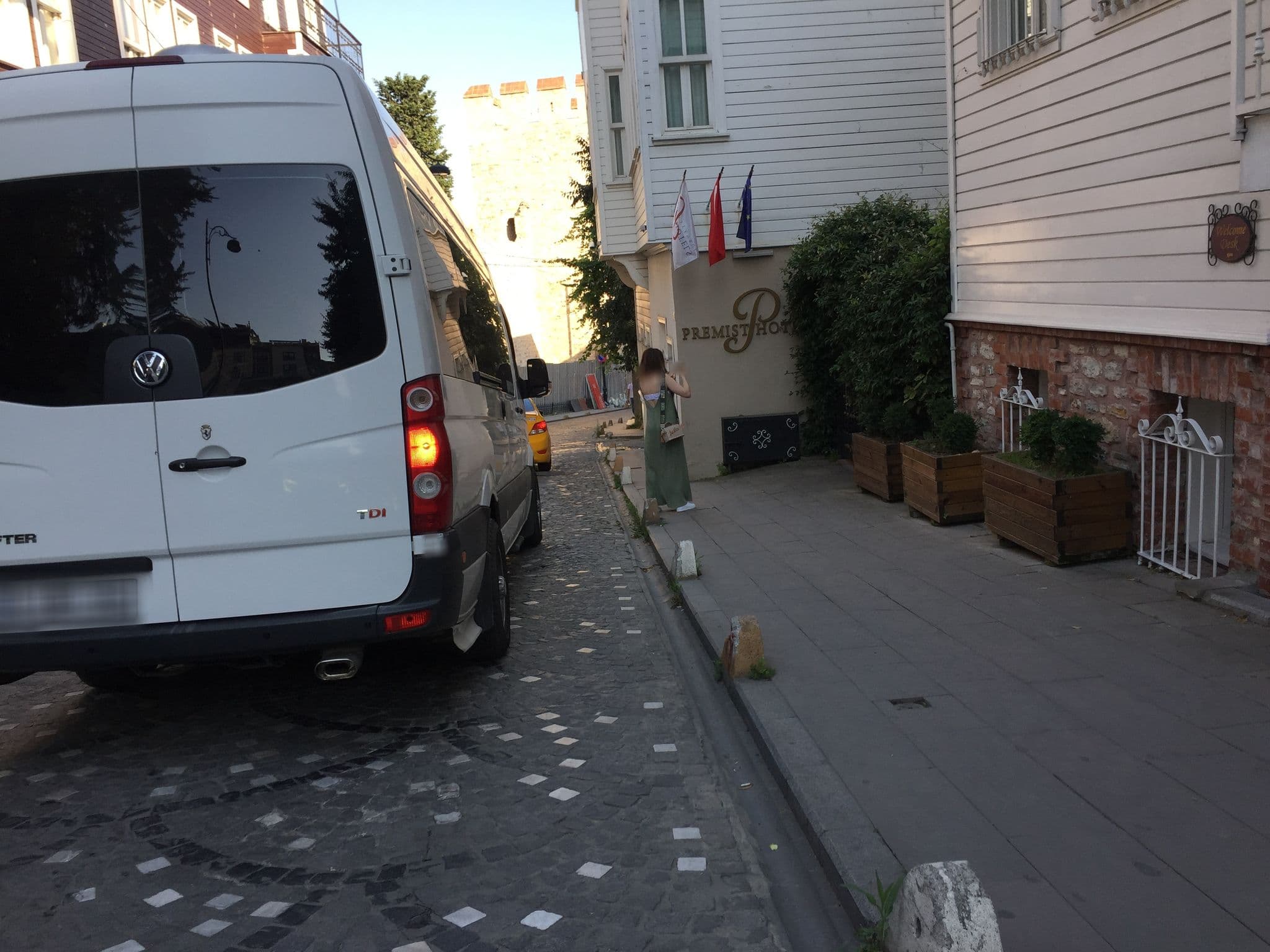 Street view near Premist Hotels, Sultanahmet — © sessiznotalar (CC BY-SA · Mapillary)