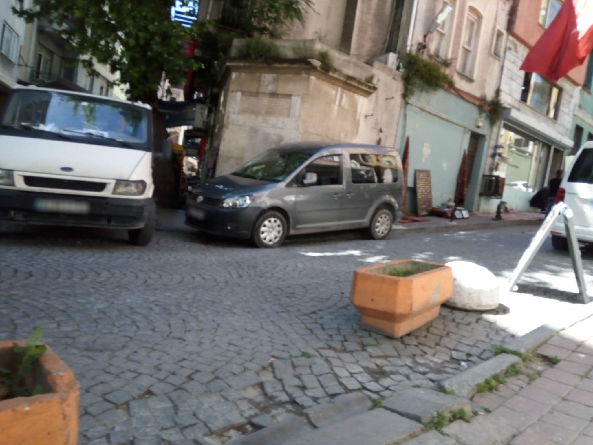 Street view near İstanbul City Center Hotel, Sultanahmet — © mapfool (CC BY-SA · Mapillary)
