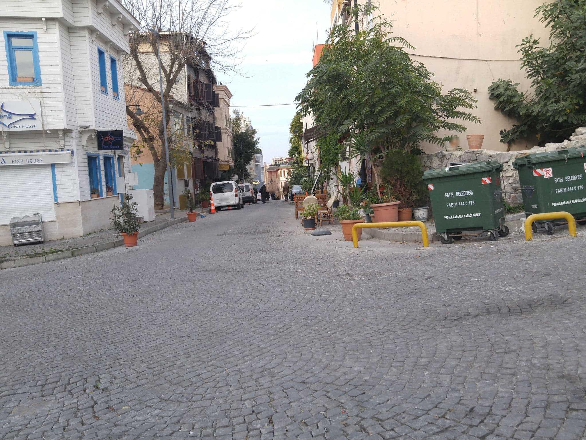 Street view near Hotel Nehrin, Sultanahmet — © eneerhut (CC BY-SA · Mapillary)
