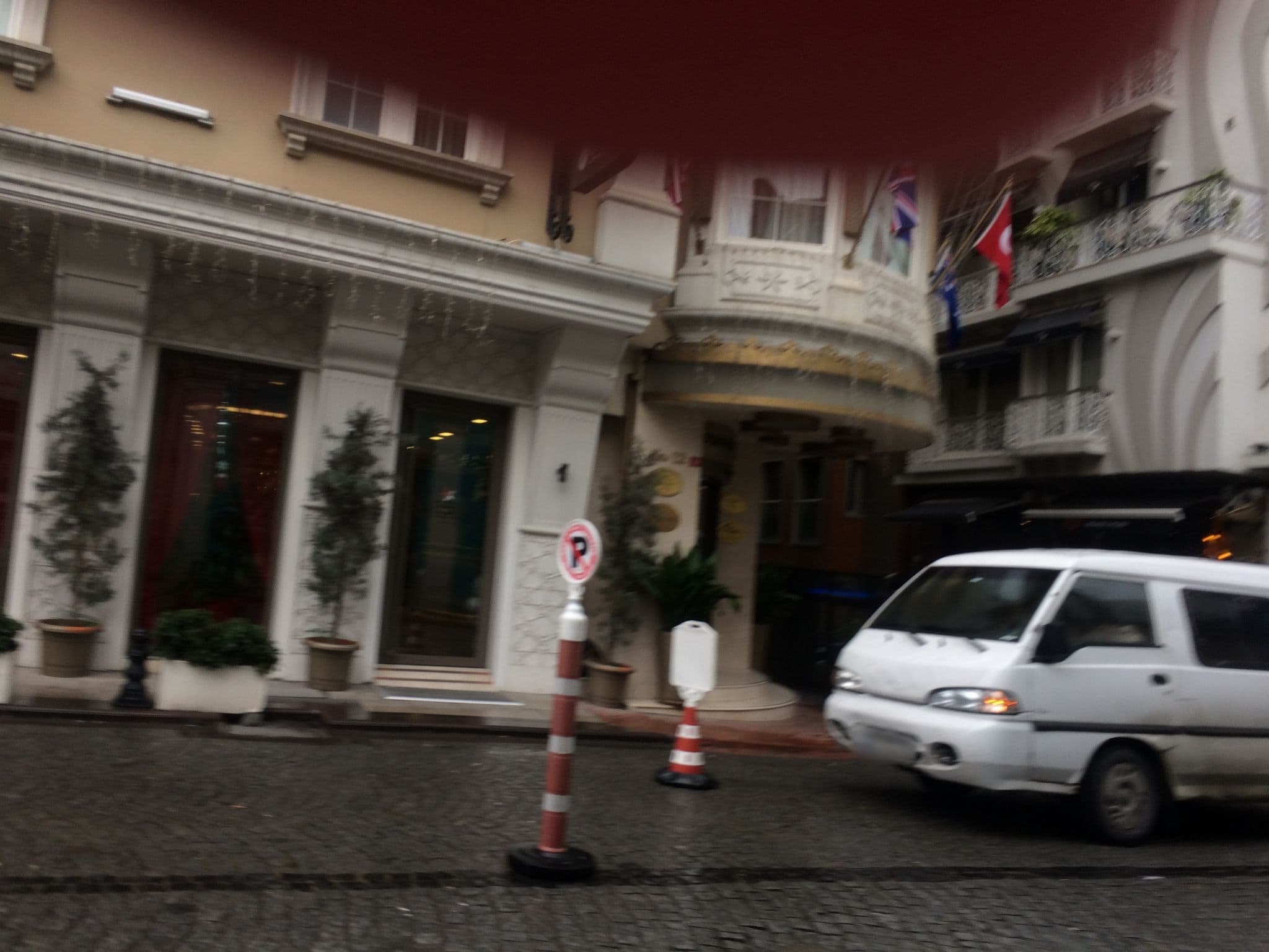 Street view near Yasmak Sultan Hotel, Eminönü — © iraa (CC BY-SA · Mapillary)