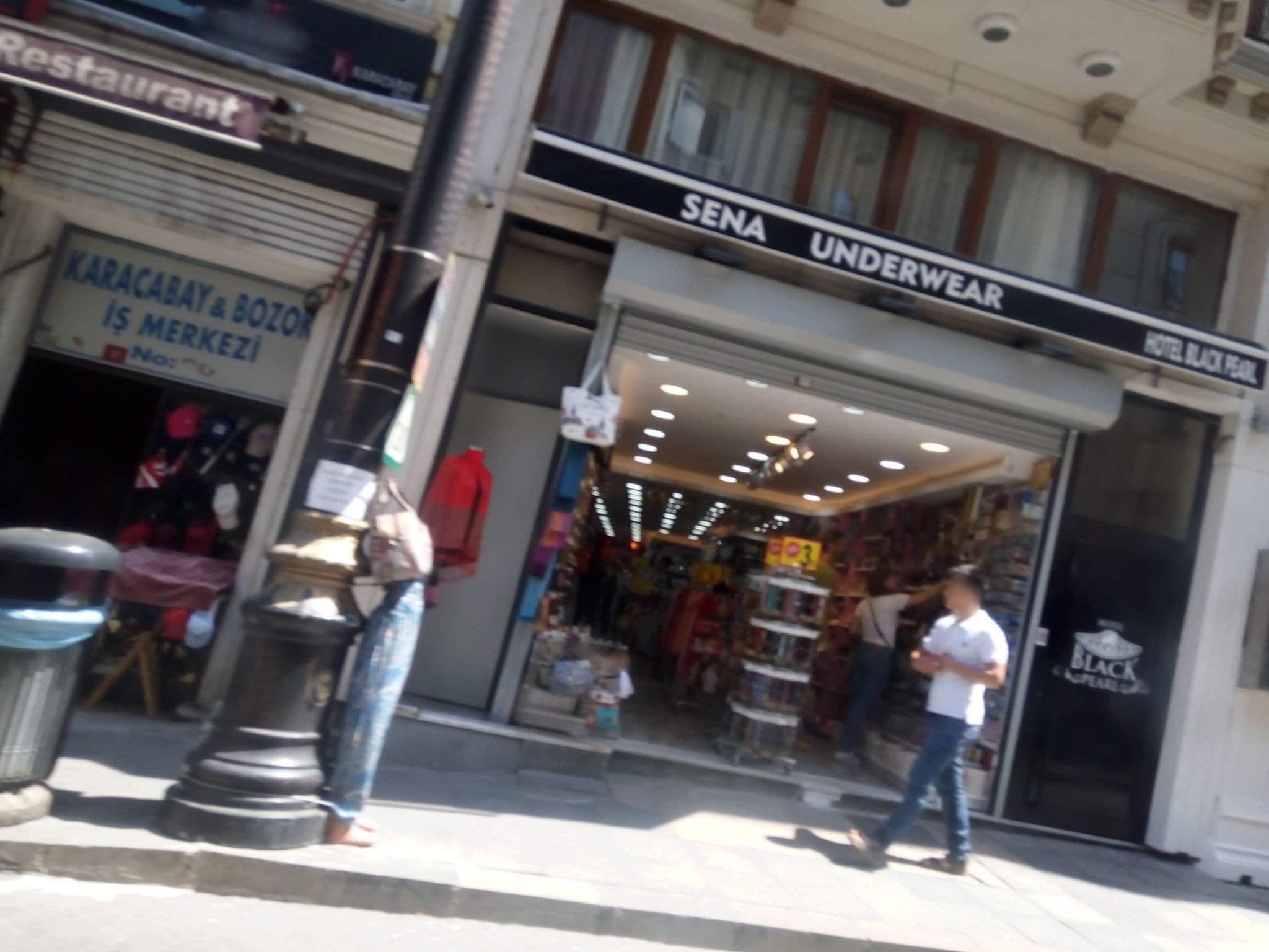 Street view near Otel, Eminönü — © mapfool (CC BY-SA · Mapillary)