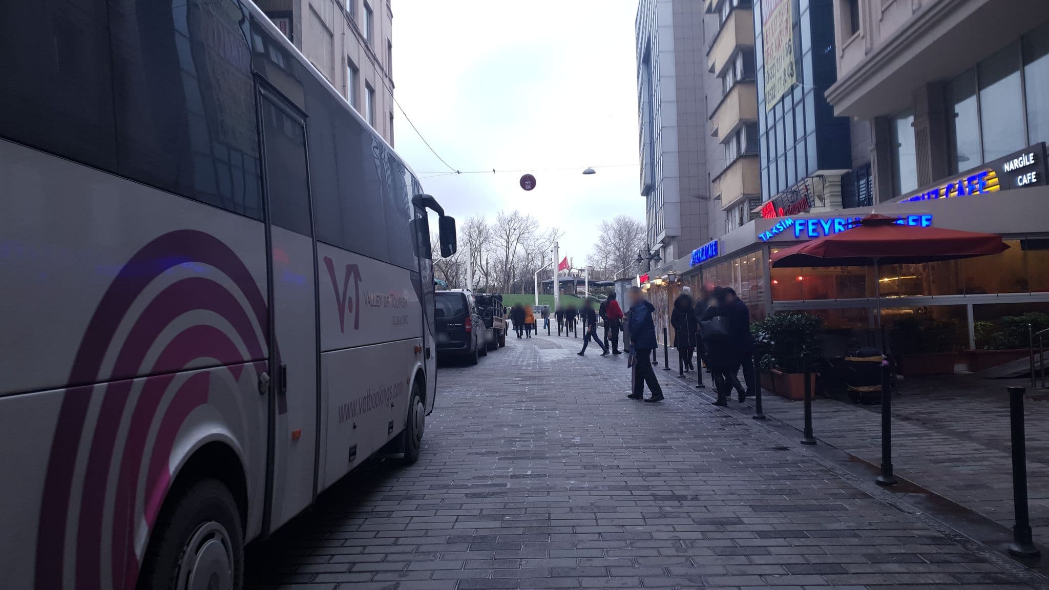 Street view near Nova Plaza Crystal Hotel, Şişli — © nkirkowa (CC BY-SA · Mapillary)