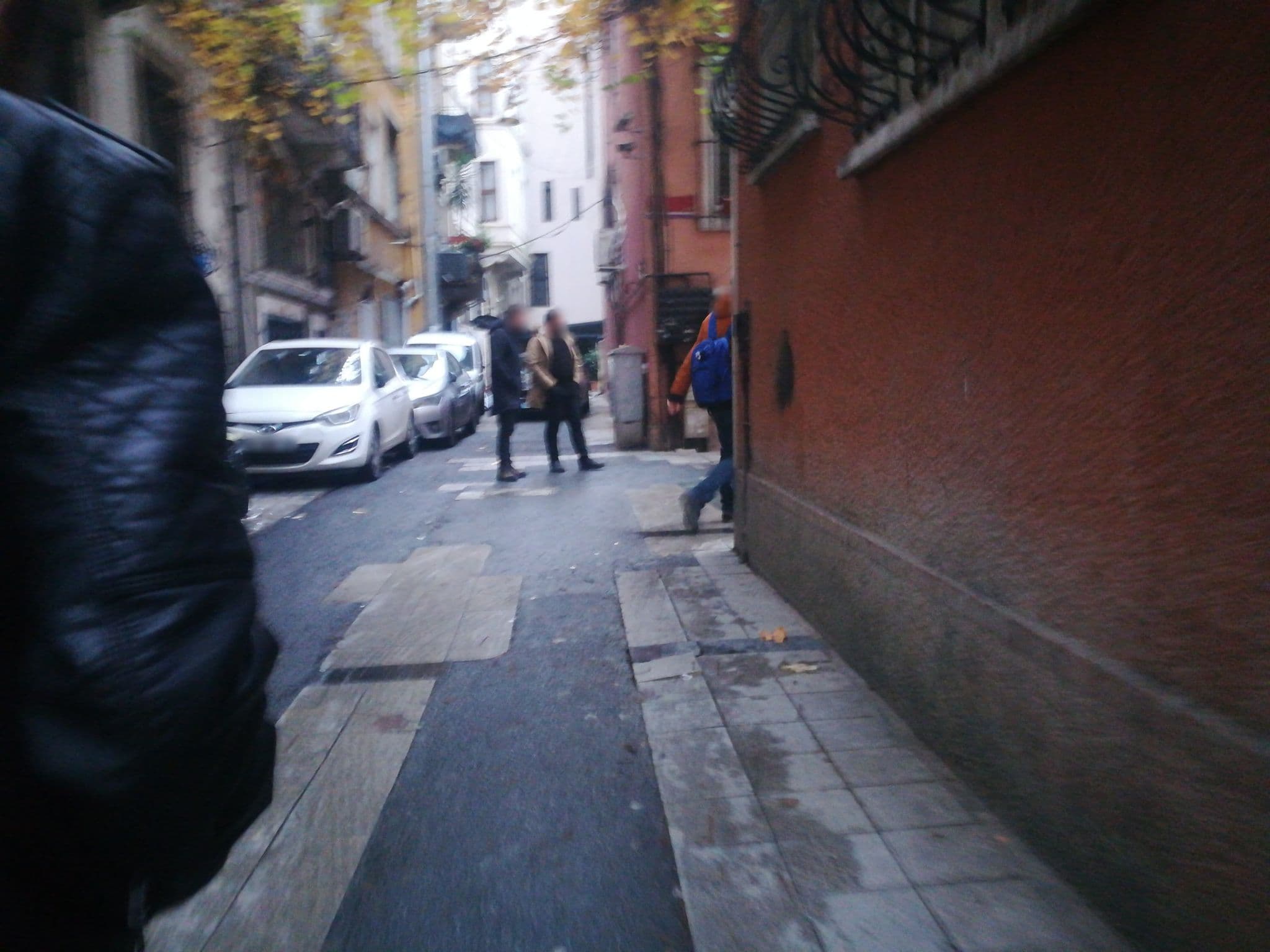 Street view near Sometimes Hotel, Eminönü — © mart_anne (CC BY-SA · Mapillary)
