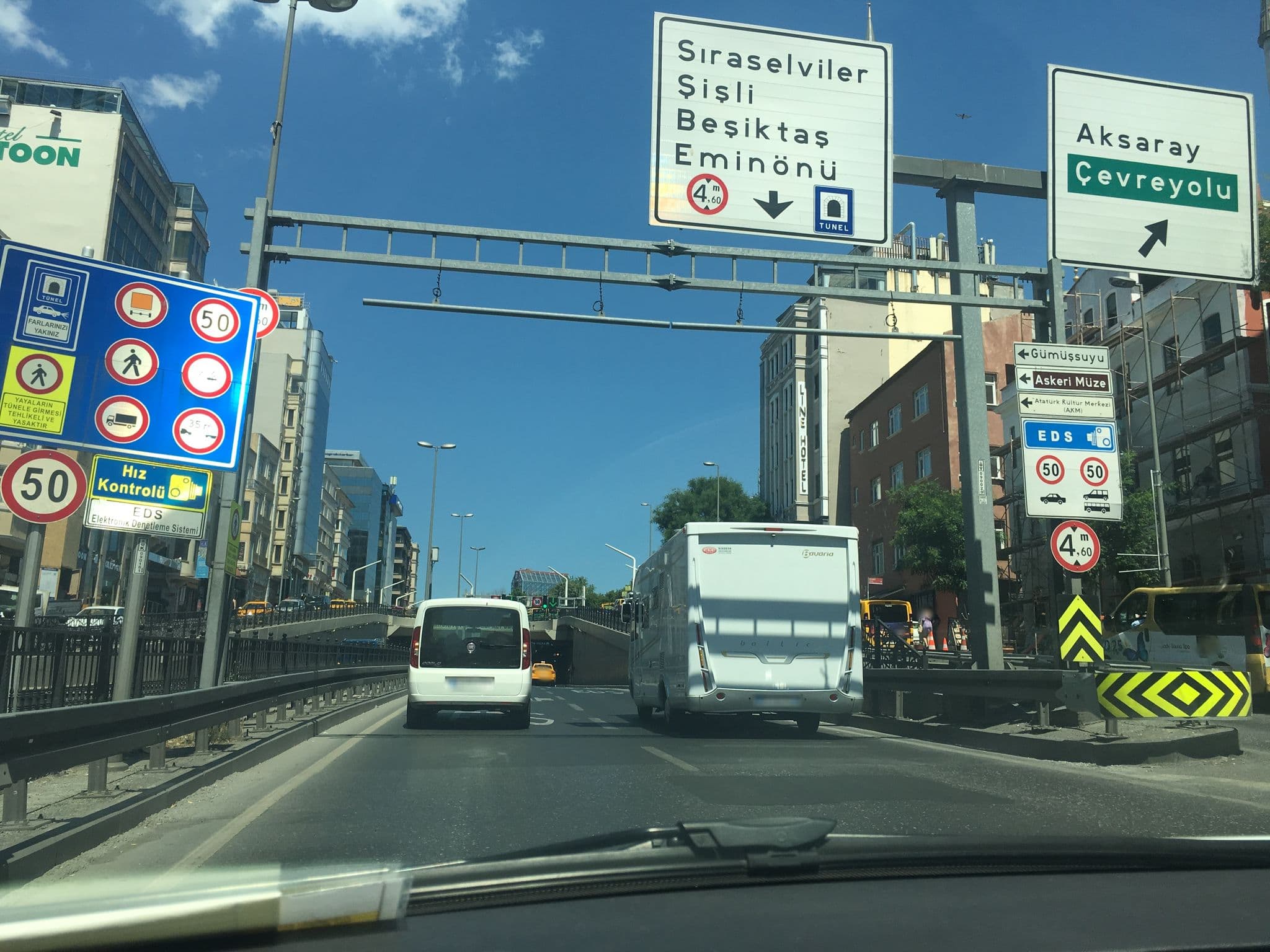 Street view near 3T Residence & Offices, Eminönü — © myusufuyan (CC BY-SA · Mapillary)
