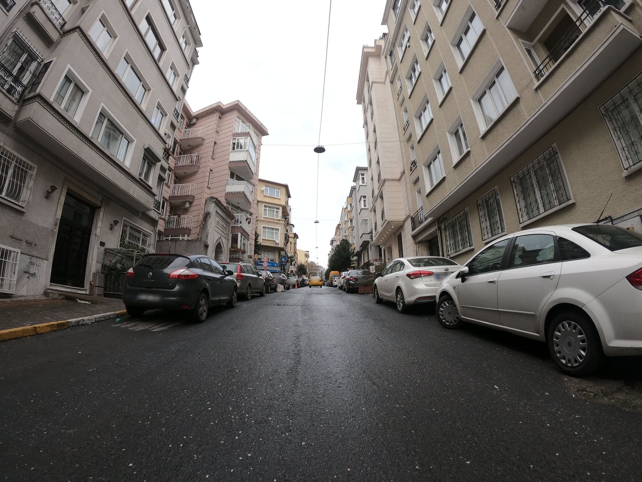 Street view near Lord Morgan & Cihangir Exclusive Design, Eminönü — © chrisbeddow (CC BY-SA · Mapillary)