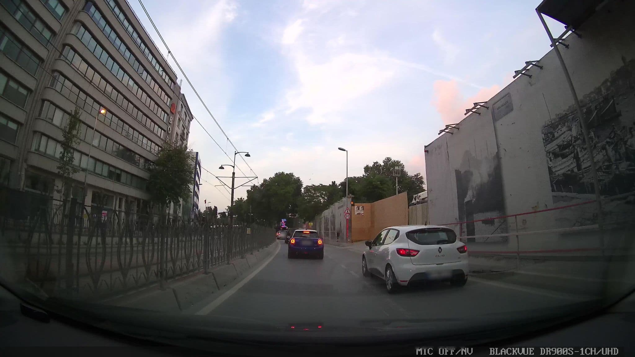 Street view near Tonight Hotel, Eminönü — © asturksever (CC BY-SA · Mapillary)