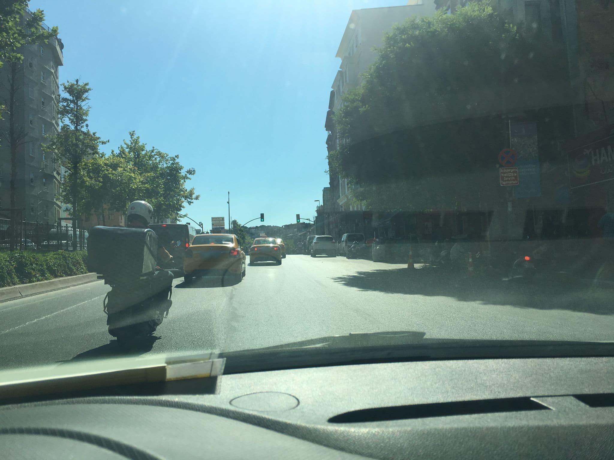 Street view near Lyon Apart Hotel, Eminönü — © myusufuyan (CC BY-SA · Mapillary)