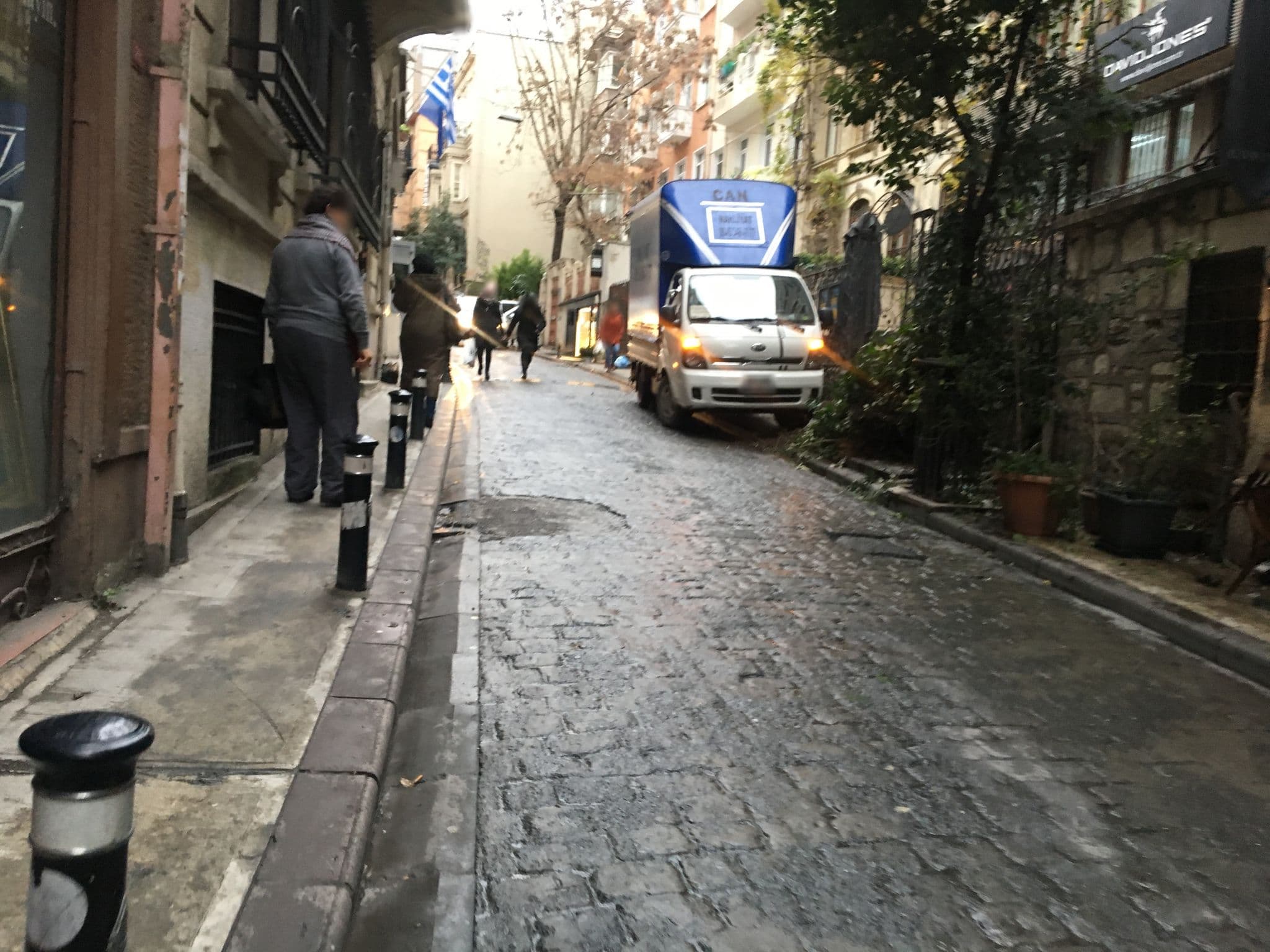 Street view near corrine otel, Eminönü — © khrystyna (CC BY-SA · Mapillary)