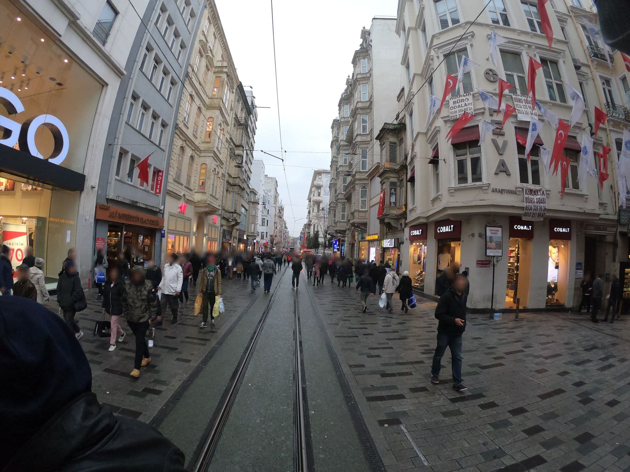 Street view near ragıppasha apart, Eminönü — © chrisbeddow (CC BY-SA · Mapillary)