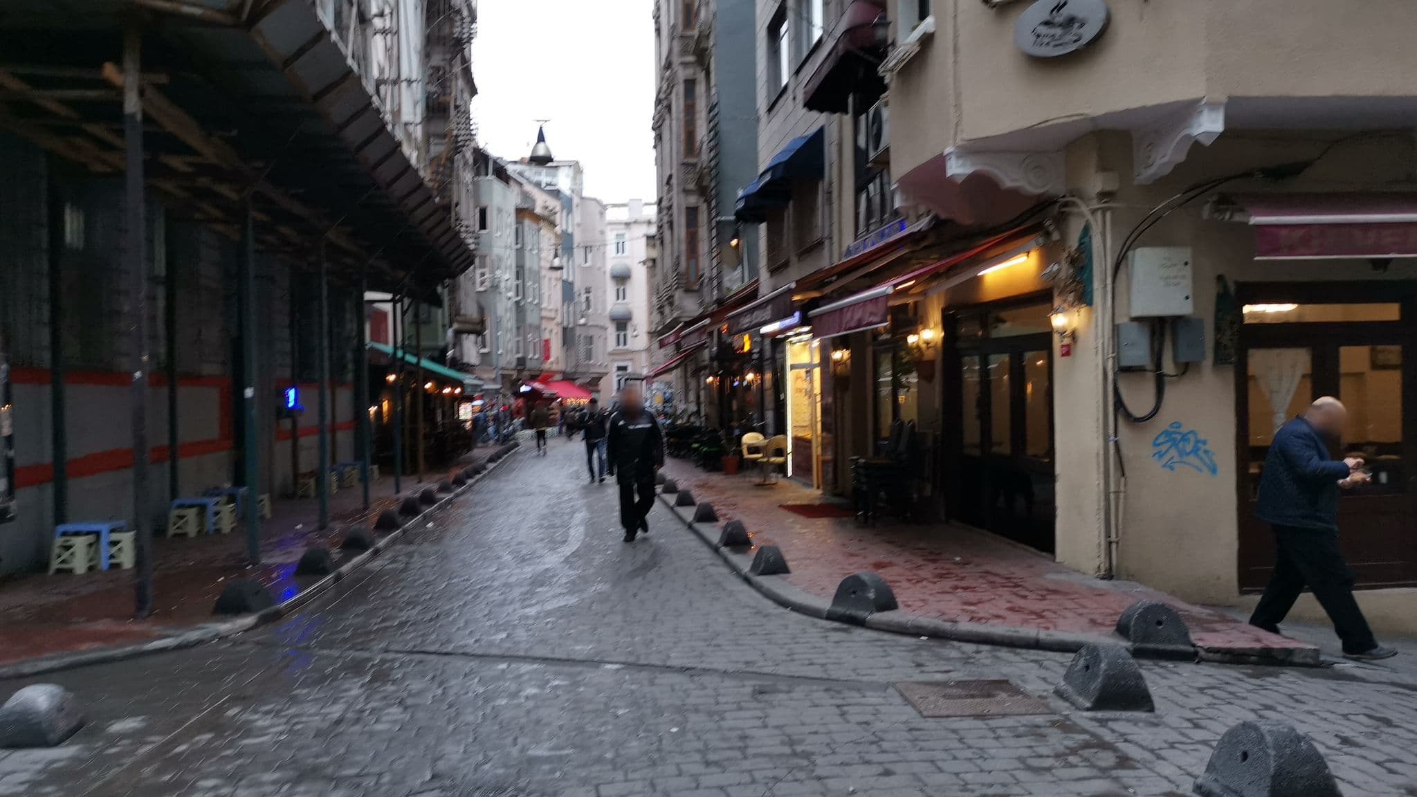 Street view near Boss To Hotel, Eminönü — © asturksever (CC BY-SA · Mapillary)