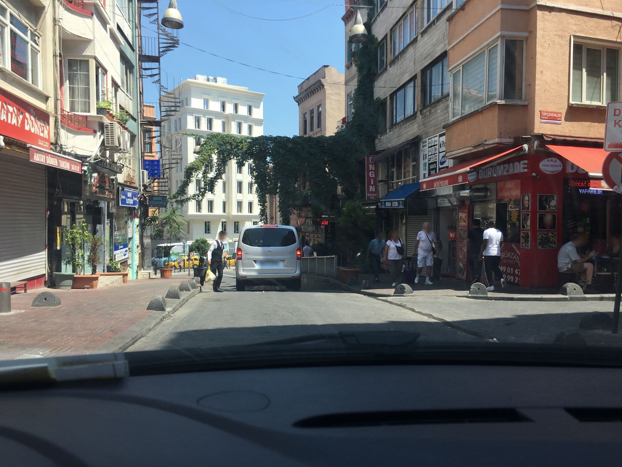 Street view near Eliza Studio Apart, Eminönü — © myusufuyan (CC BY-SA · Mapillary)