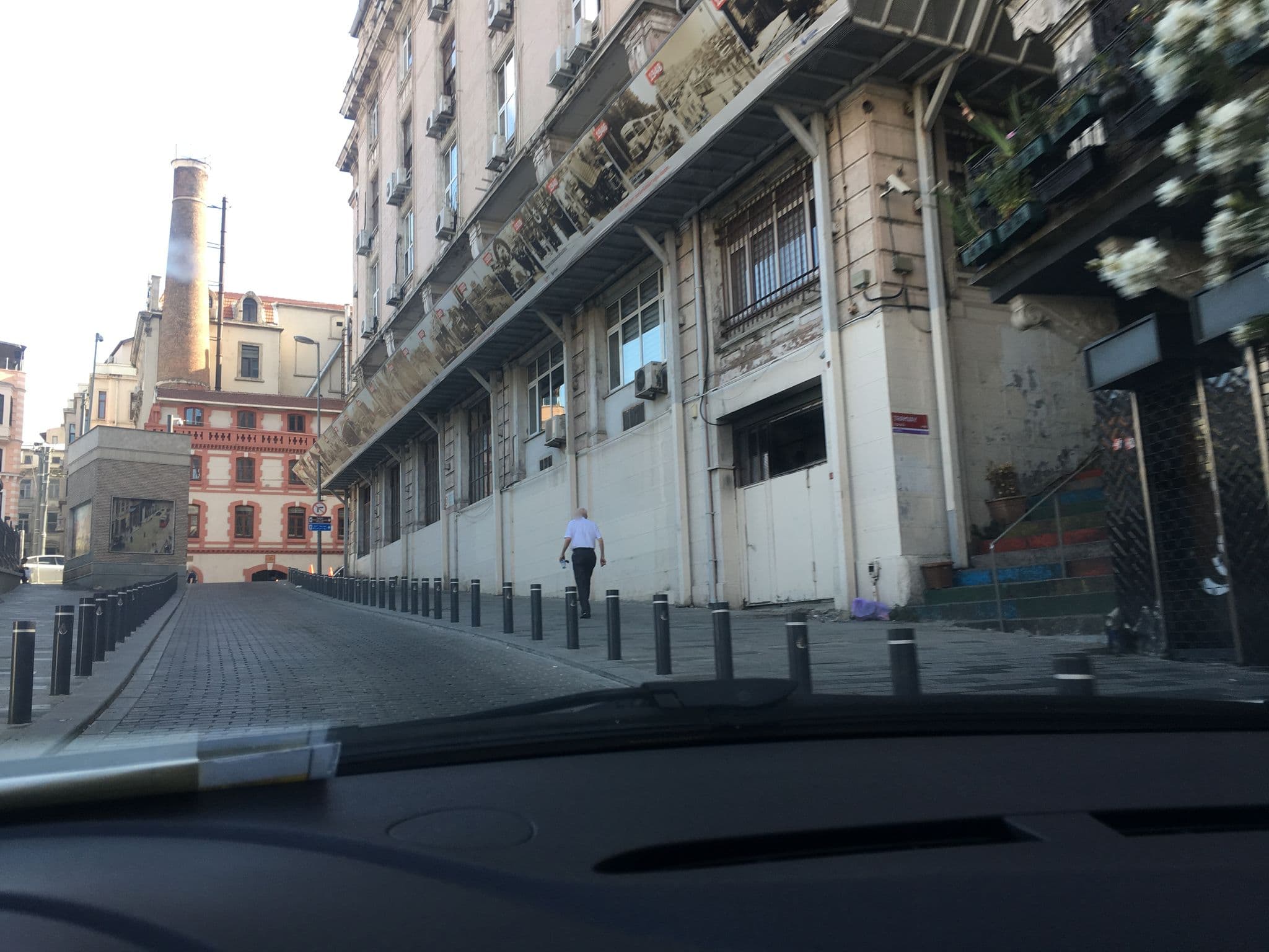 Street view near PeraNox Boutique Hotel, Eminönü — © myusufuyan (CC BY-SA · Mapillary)