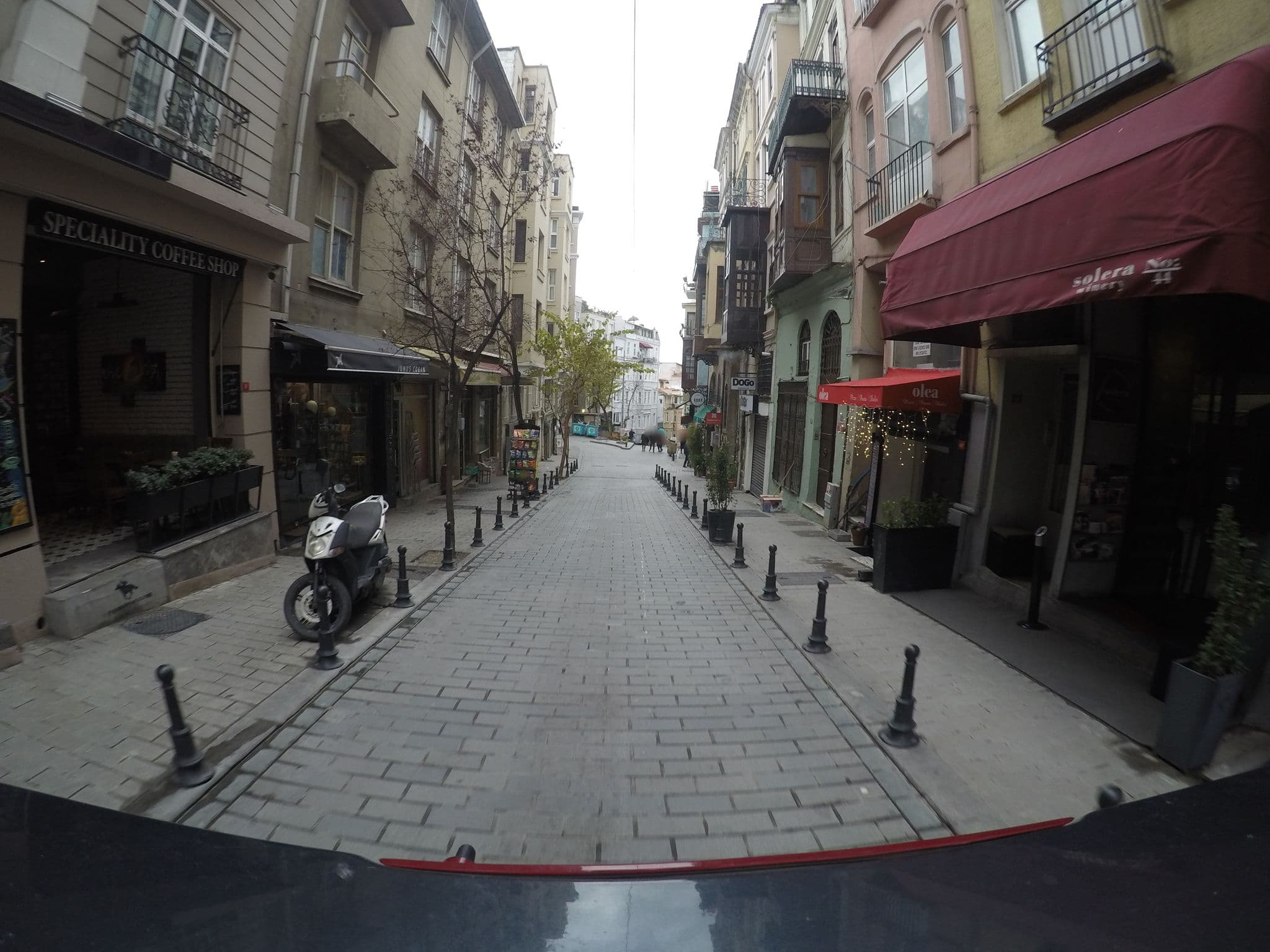Street view near Nuru Ziya Suites, Eminönü — © chrisbeddow (CC BY-SA · Mapillary)