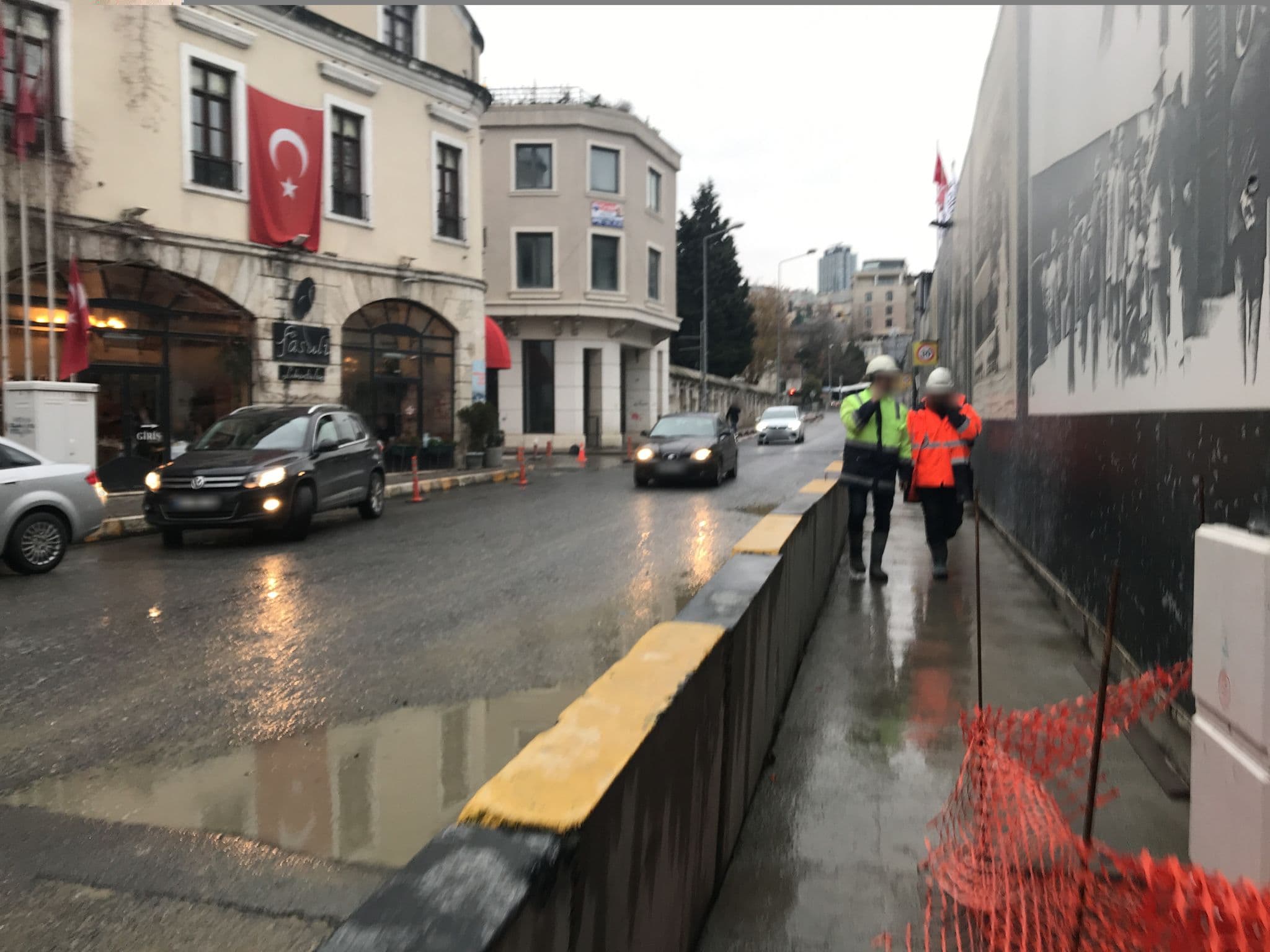 Street view near Otel İnşaatı, Eminönü — © vladimirr (CC BY-SA · Mapillary)