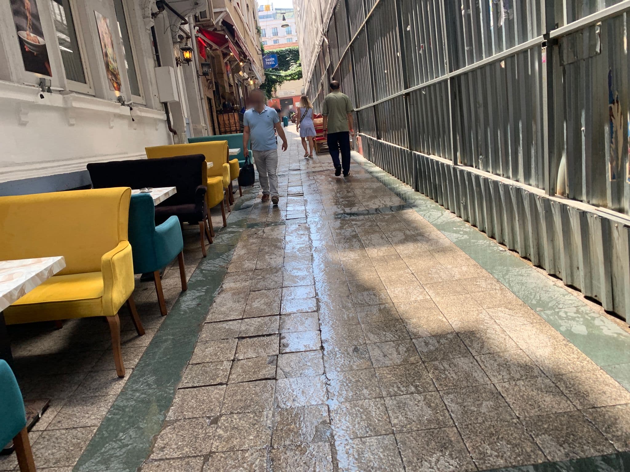Street view near Espinas Hotel Taksim, Eminönü — © cihan10 (CC BY-SA · Mapillary)