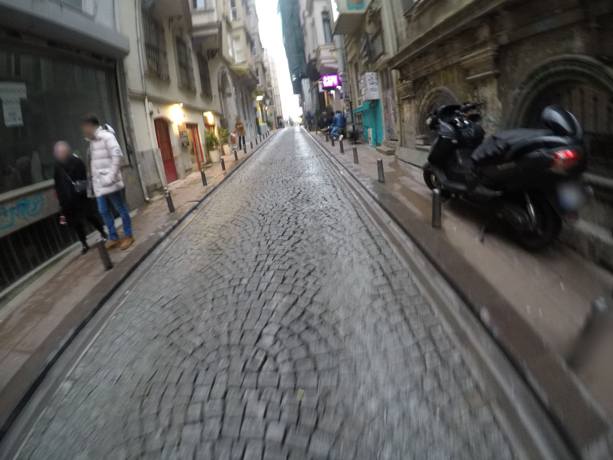 Street view near Galata Vista Suites, Eminönü — © chrisbeddow (CC BY-SA · Mapillary)
