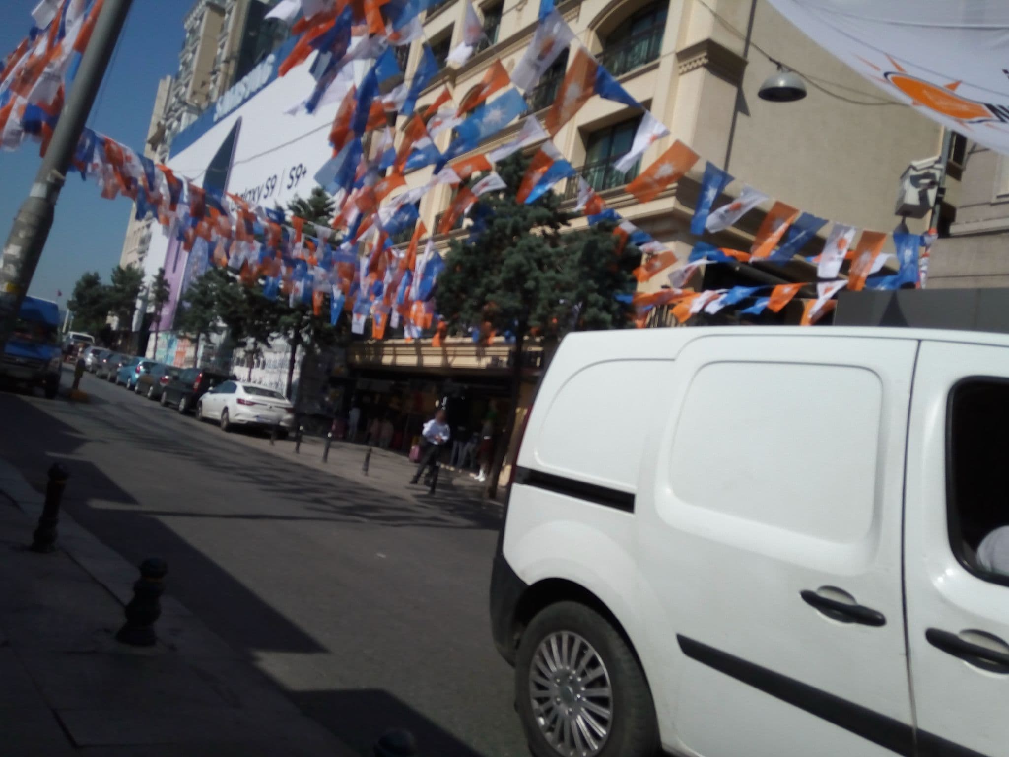 Street view near Alkoçlar Keban Otel, Eminönü — © mapfool (CC BY-SA · Mapillary)