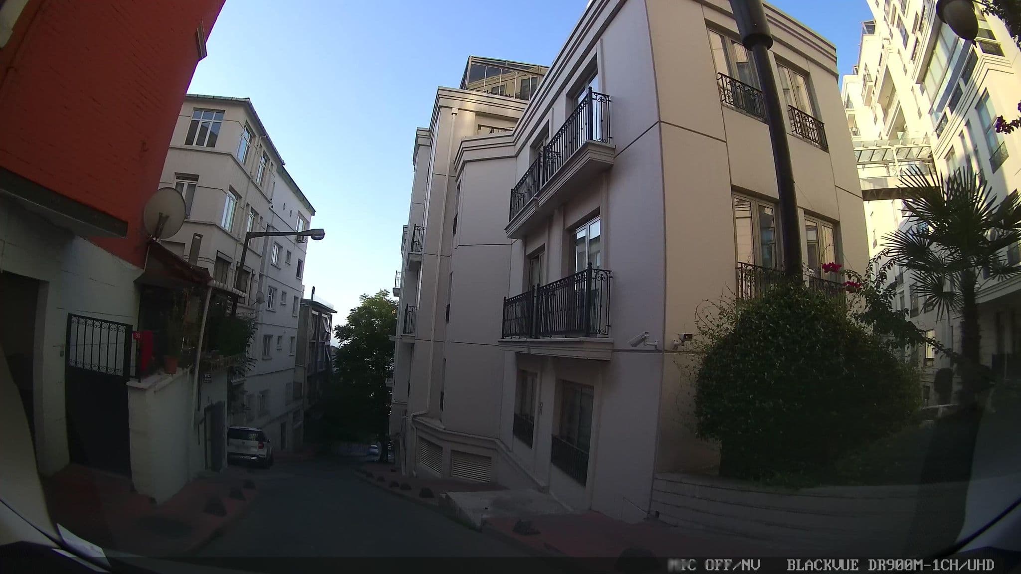 Street view near İstanbul 1 Toplantı Salonu, Eminönü — © asturksever (CC BY-SA · Mapillary)
