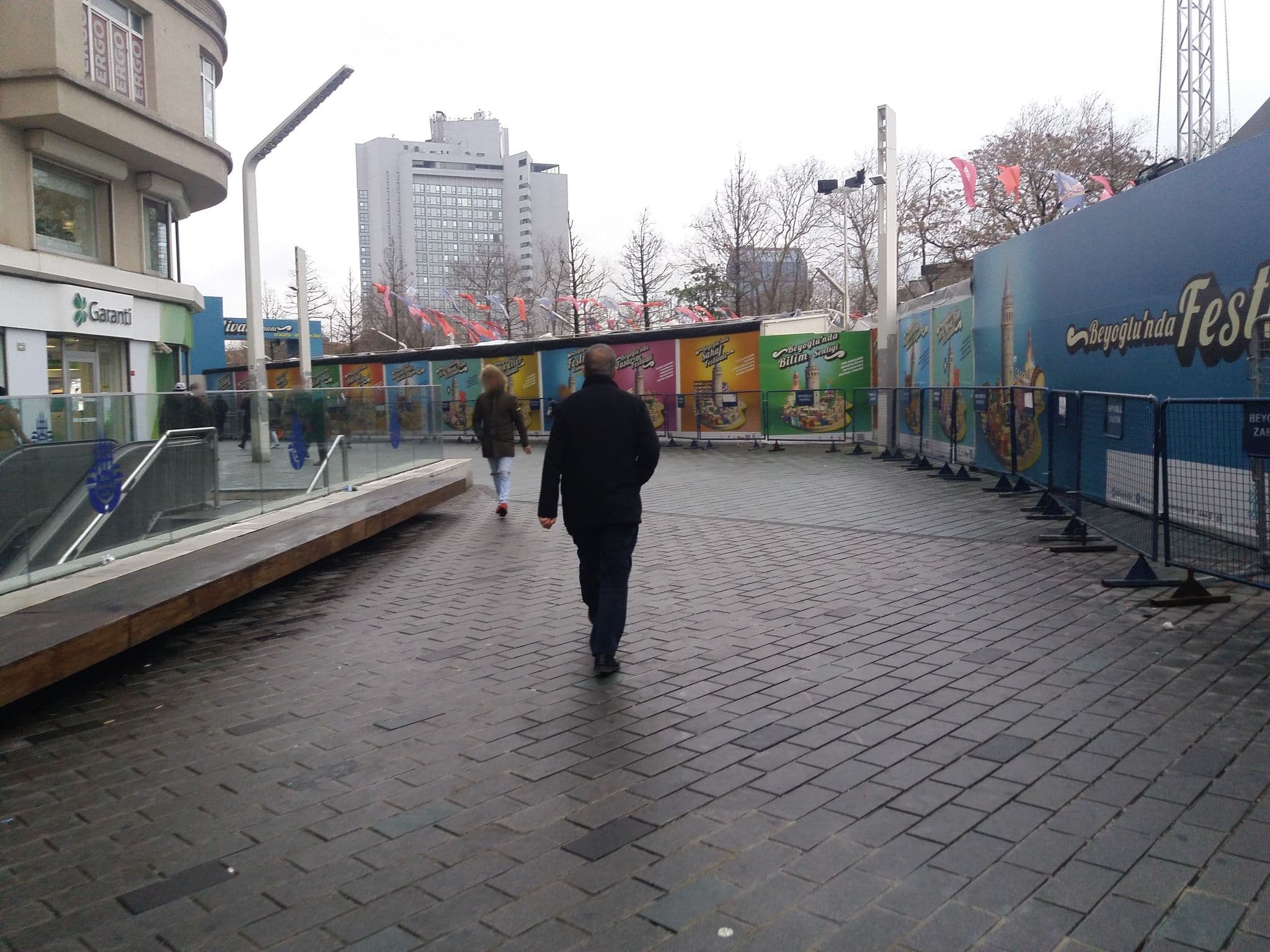 Street view near Mint town hotel, Şişli — © asturksever (CC BY-SA · Mapillary)