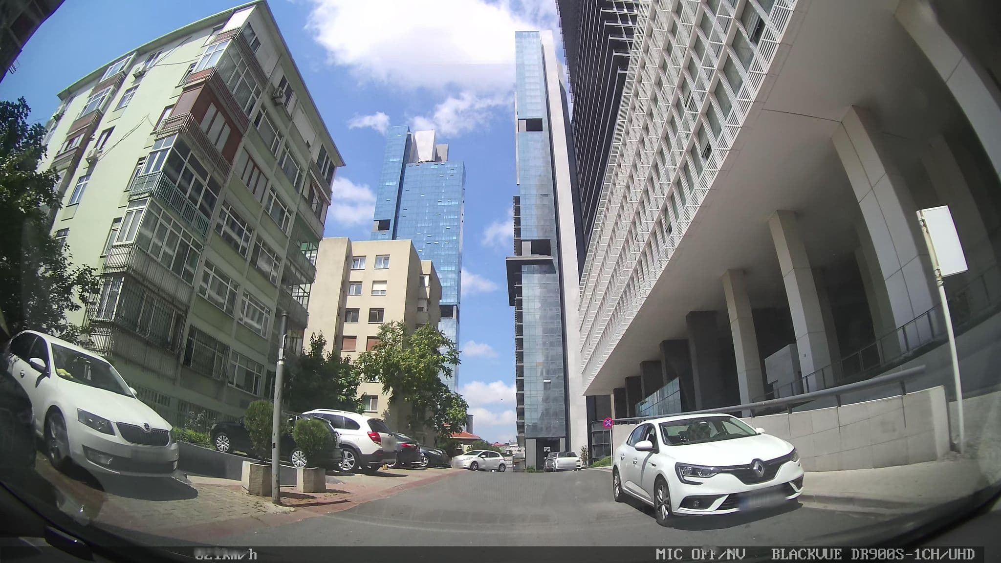 Street view near Fairmont Pool, Şişli — © asturksever (CC BY-SA · Mapillary)