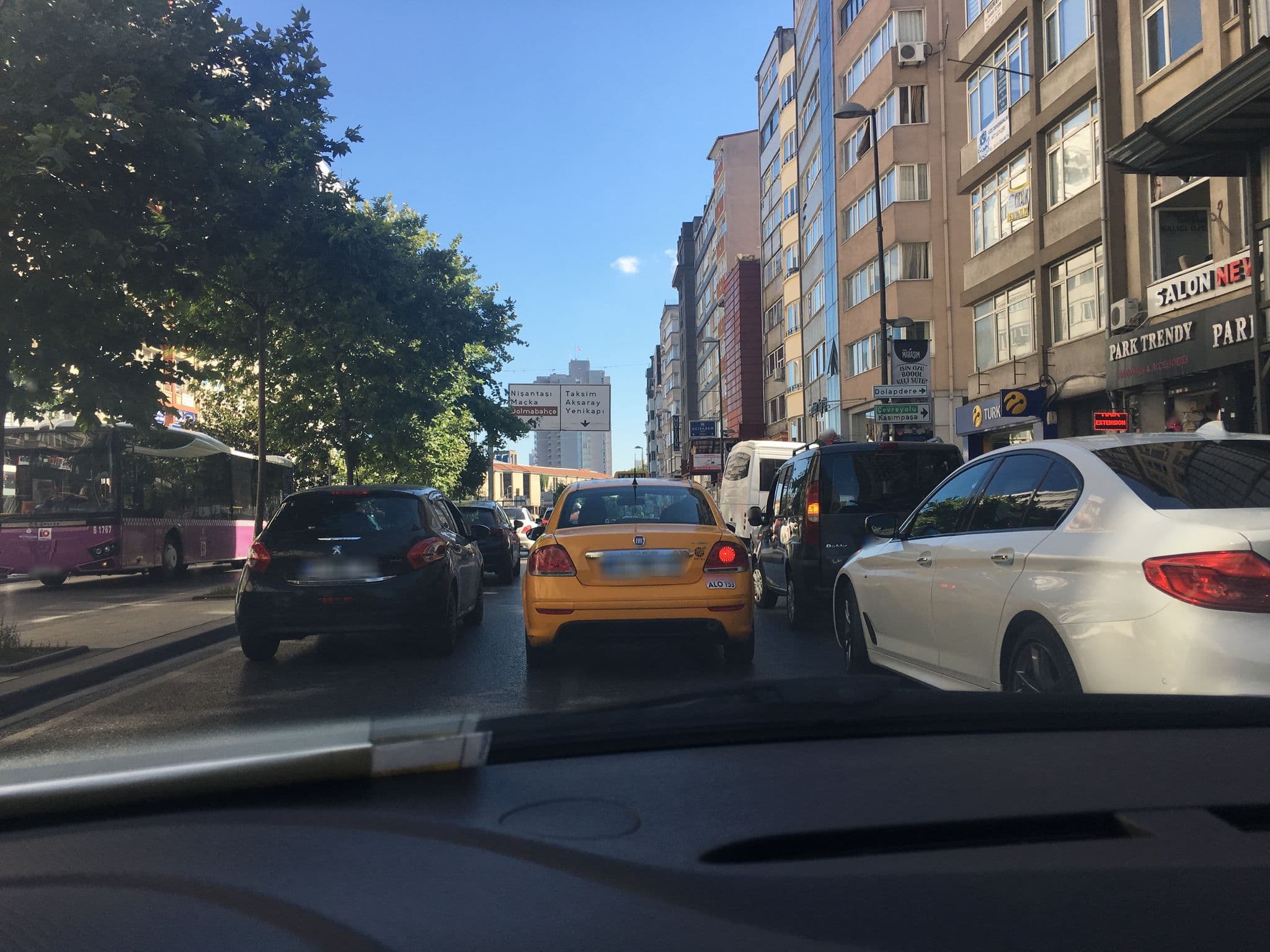 Street view near Inncity Hotel, Şişli — © myusufuyan (CC BY-SA · Mapillary)
