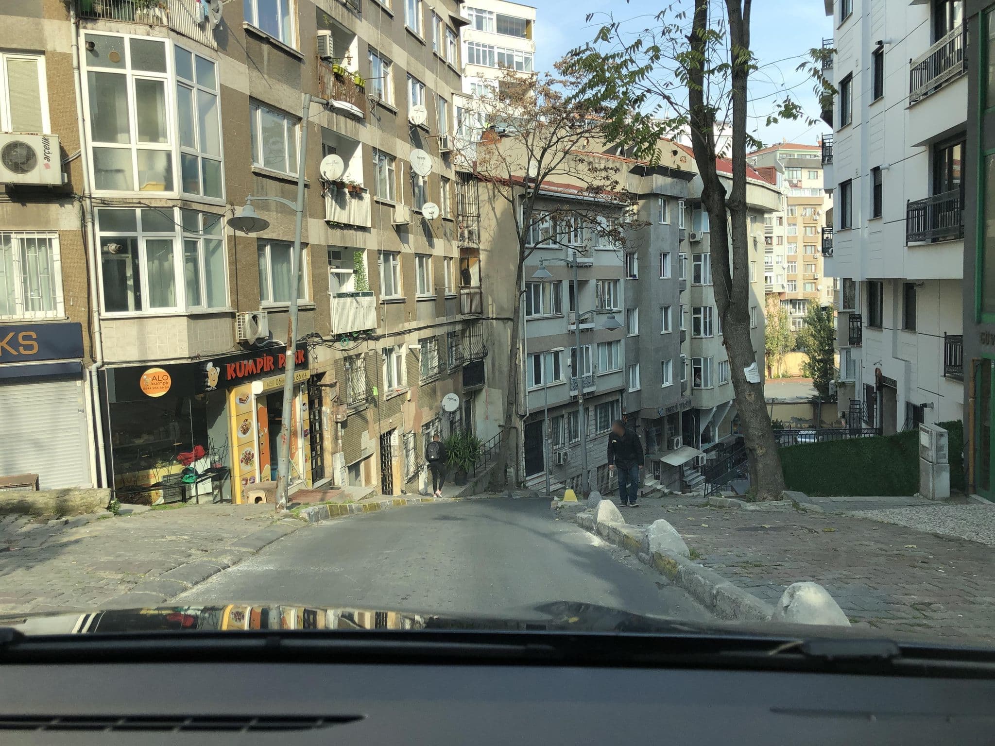 Street view near Consept Nişantaşi Hotel, Şişli — © ilaydaposat (CC BY-SA · Mapillary)