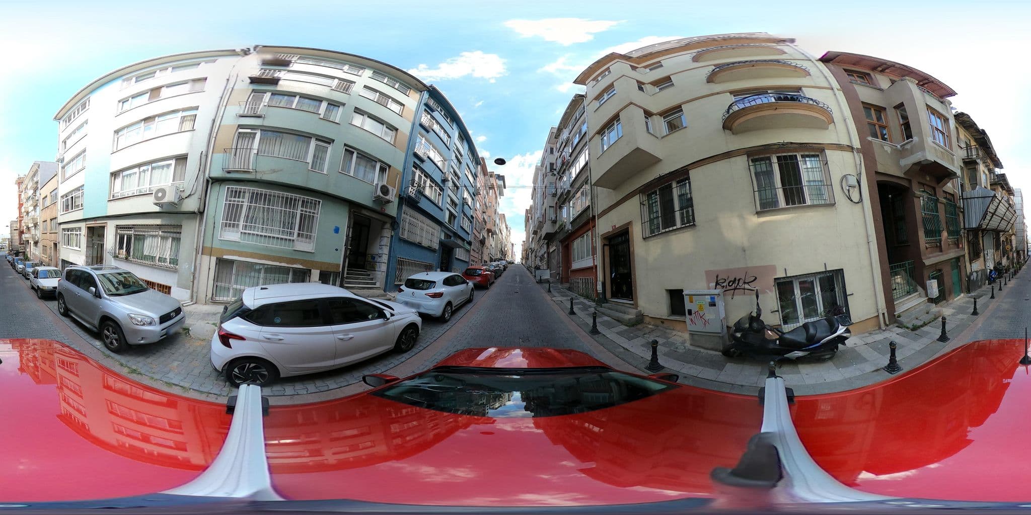 Street view near 동양호텔, Salacak — © ademturkmen (CC BY-SA · Mapillary)