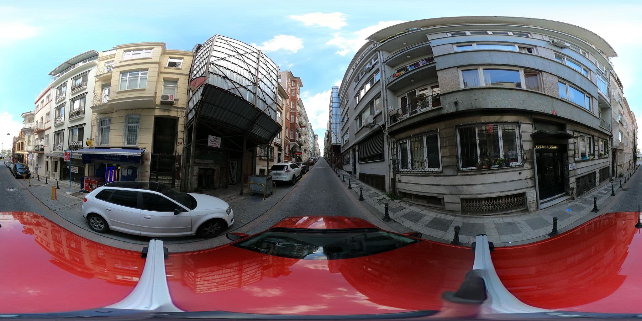 Street view near Kadıköy Blacksea Hotel, Salacak — © ademturkmen (CC BY-SA · Mapillary)