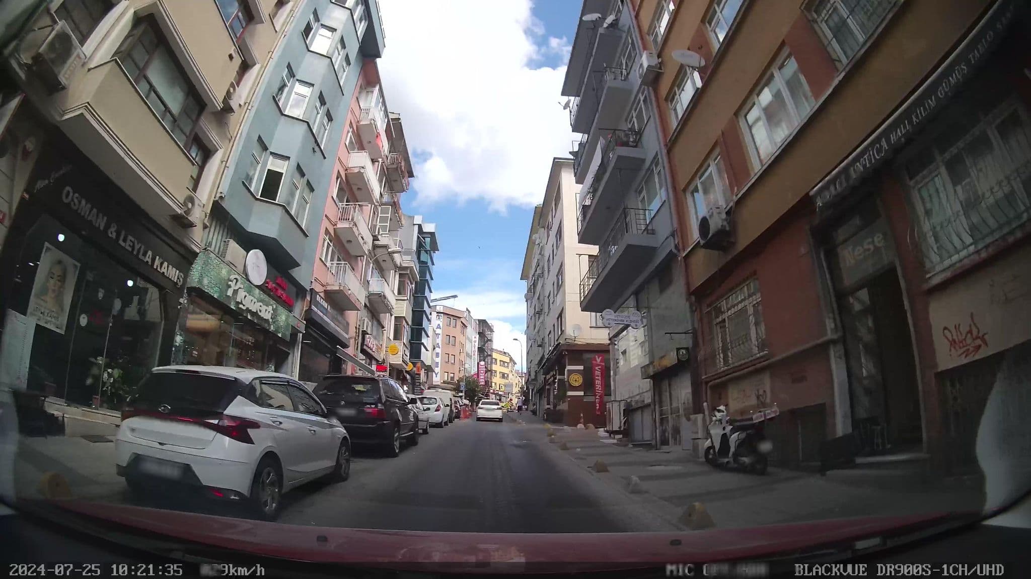 Street view near Karya Park Hotel, Salacak — © unen (CC BY-SA · Mapillary)