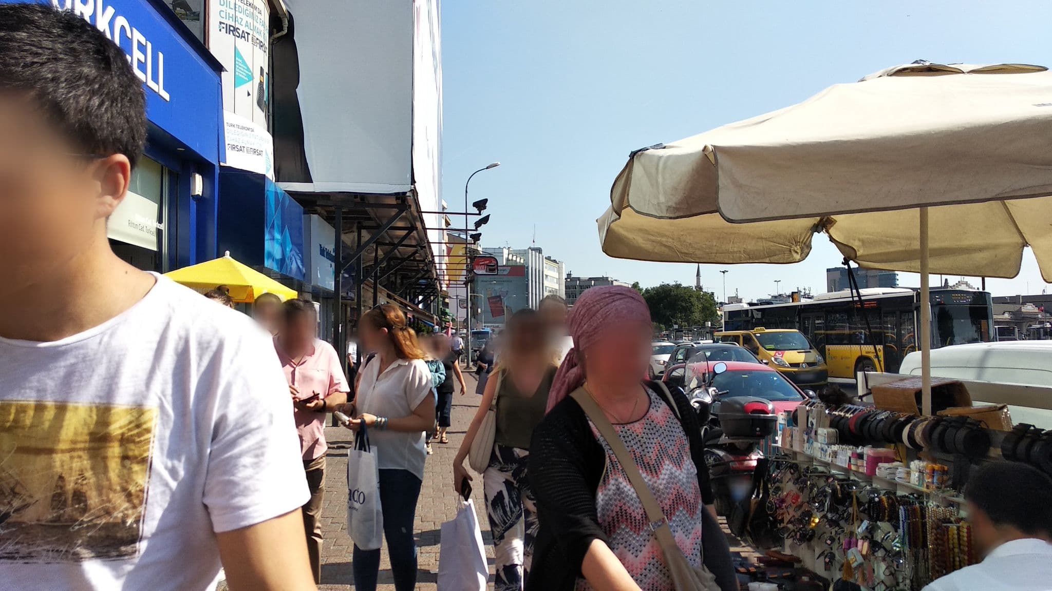 Street view near Eyşan Otel, Salacak — © boracasli (CC BY-SA · Mapillary)