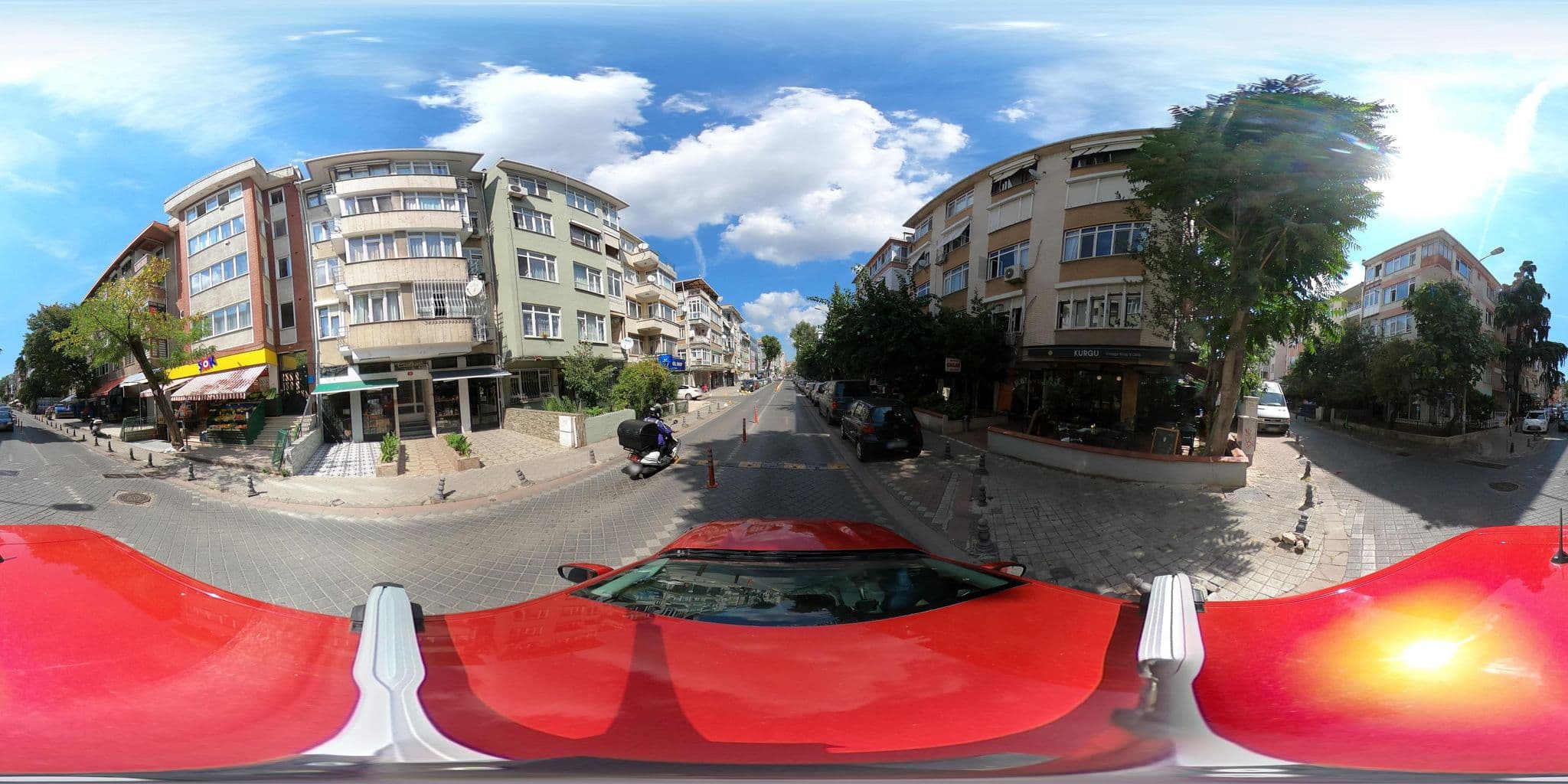 Street view near Royal Residanc3, Salacak — © ademturkmen (CC BY-SA · Mapillary)