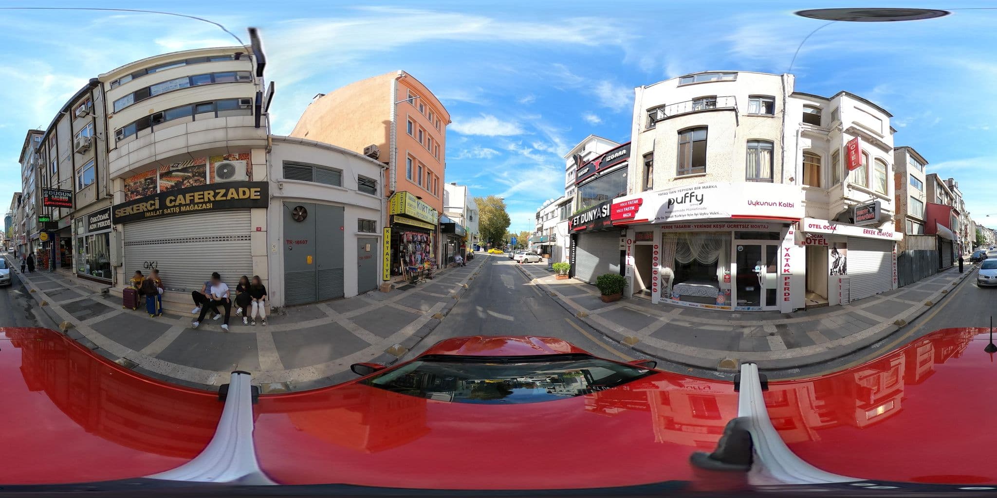 Street view near Otel Emek, Üsküdar — © ademturkmen (CC BY-SA · Mapillary)