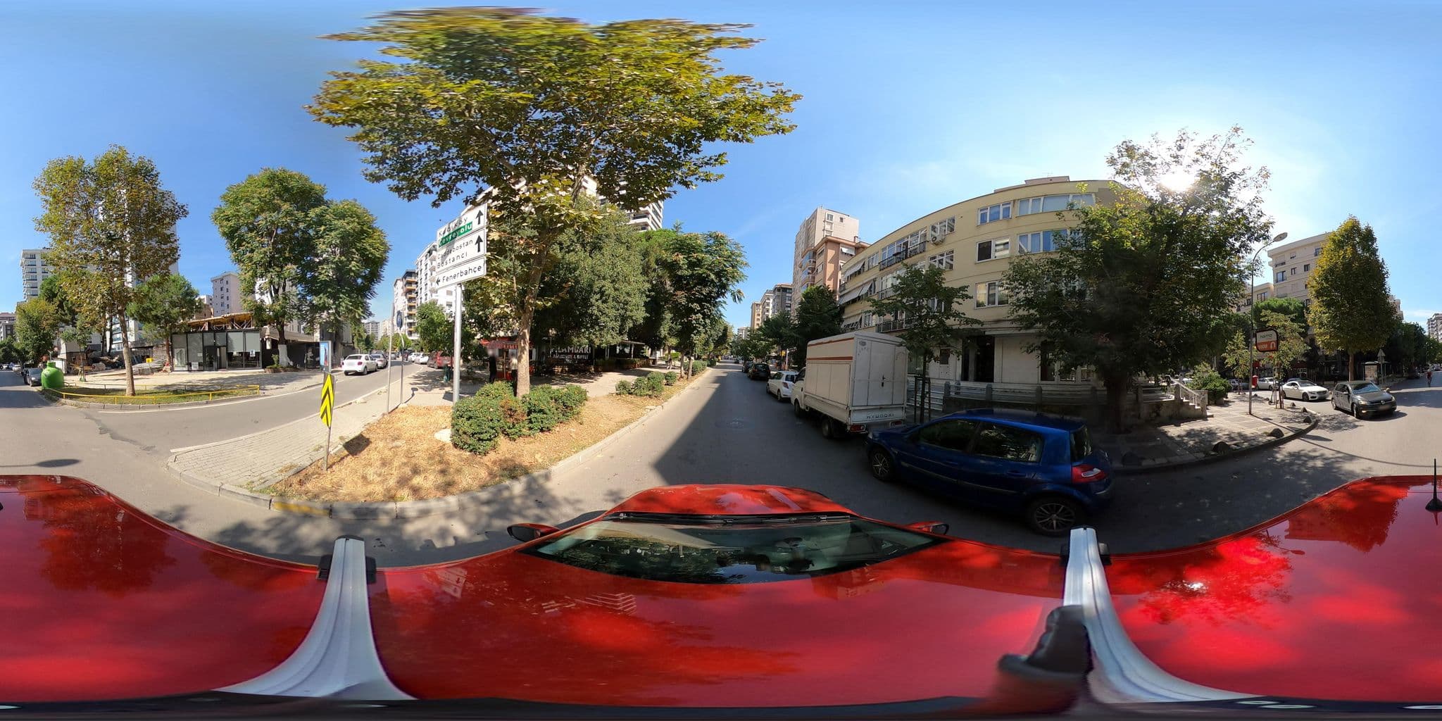Street view near GuestinHouse, Altunizade — © ademturkmen (CC BY-SA · Mapillary)