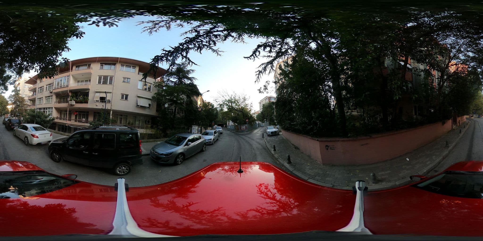 Street view near Le Meridien Piccadilly, London, Altunizade — © ademturkmen (CC BY-SA · Mapillary)