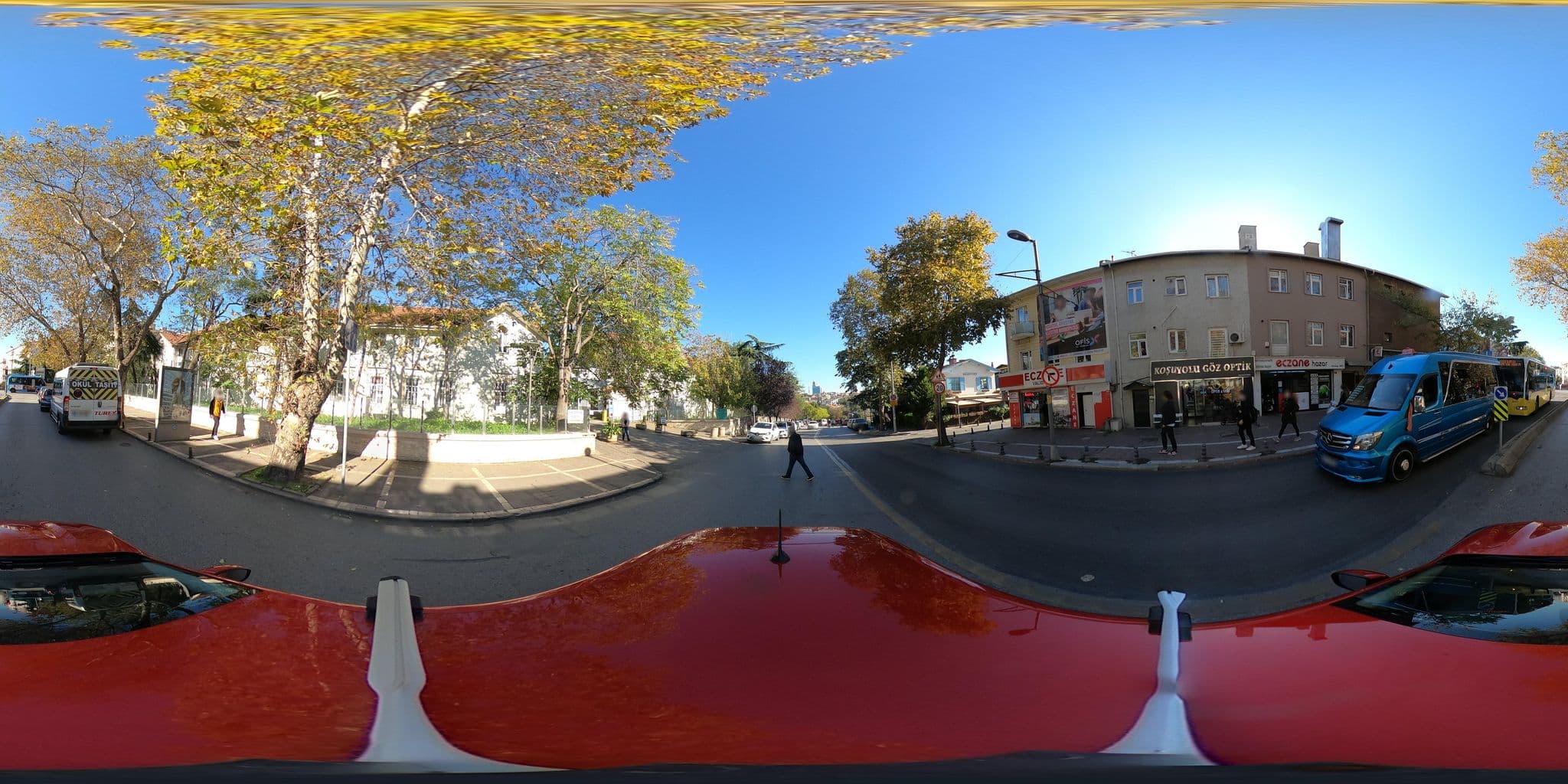 Street view near Adile Sultan Otel, Altunizade — © ademturkmen (CC BY-SA · Mapillary)