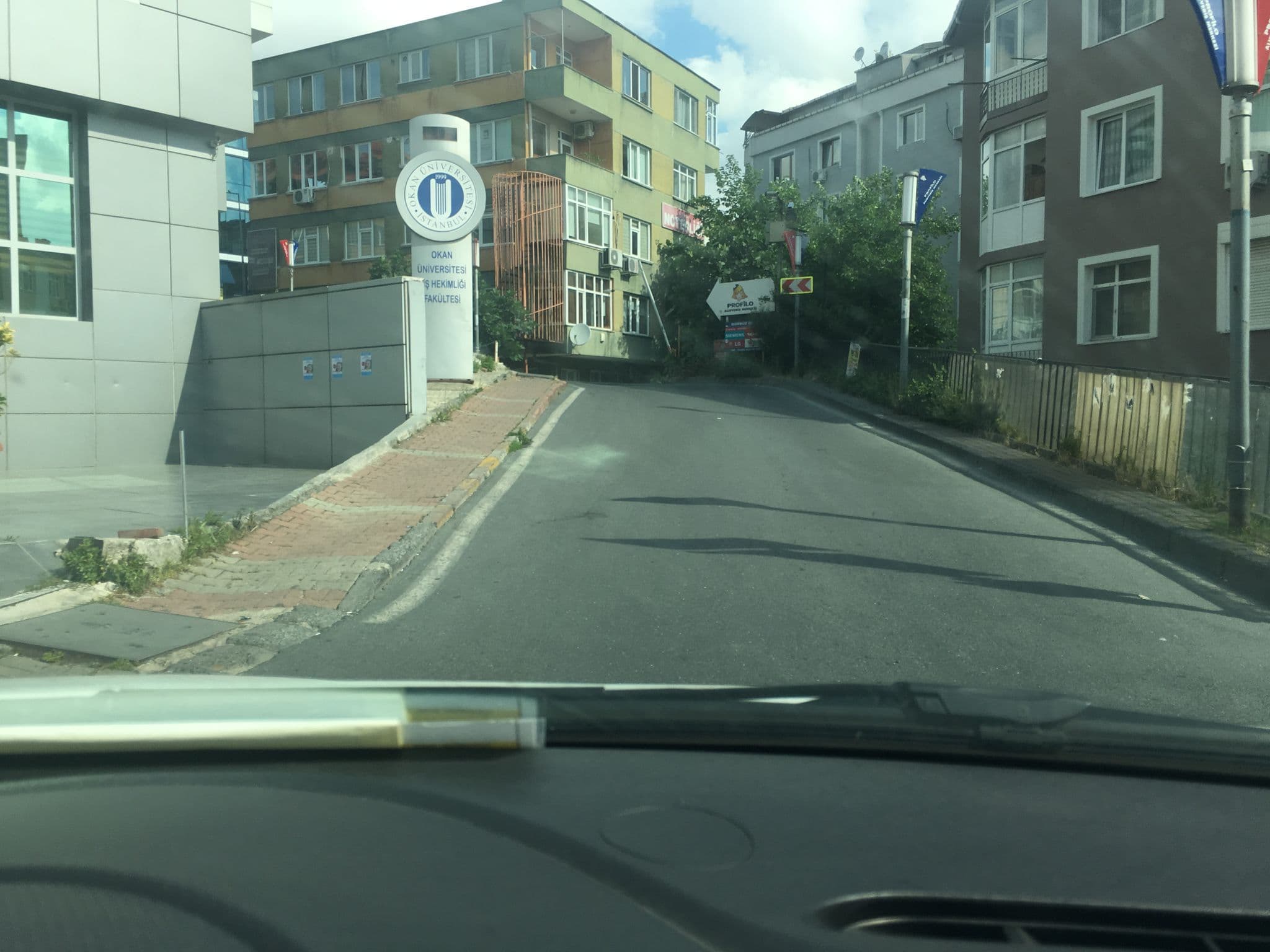Street view near Payidar Hotel & Suite, Şişli — © myusufuyan (CC BY-SA · Mapillary)