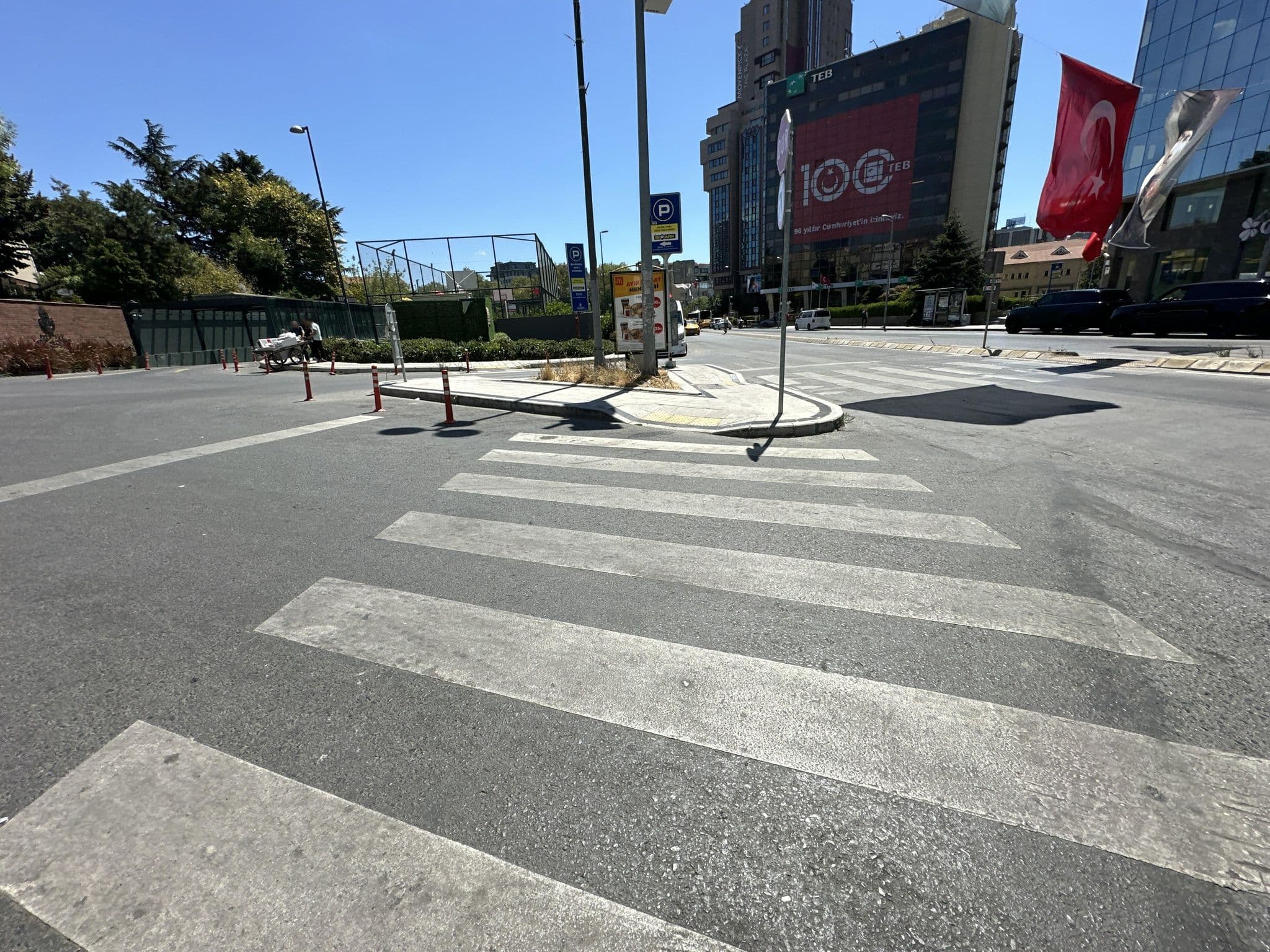 Street view near dimond teras point otel, Yıldız — © asturksever (CC BY-SA · Mapillary)