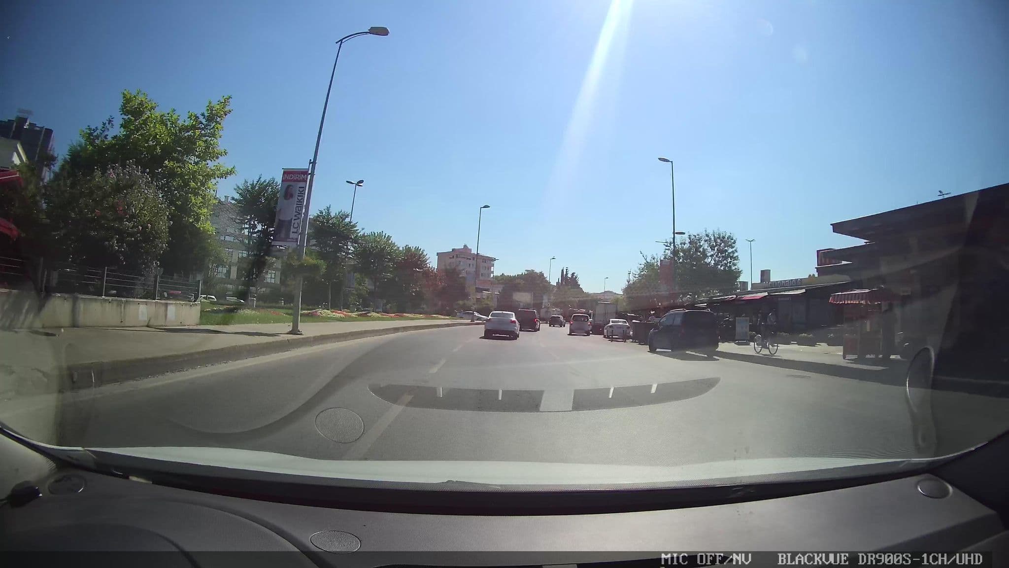 Street view near WYNDHAM  KALAMIS HOTEL, Ataşehir — © ahmetegri (CC BY-SA · Mapillary)