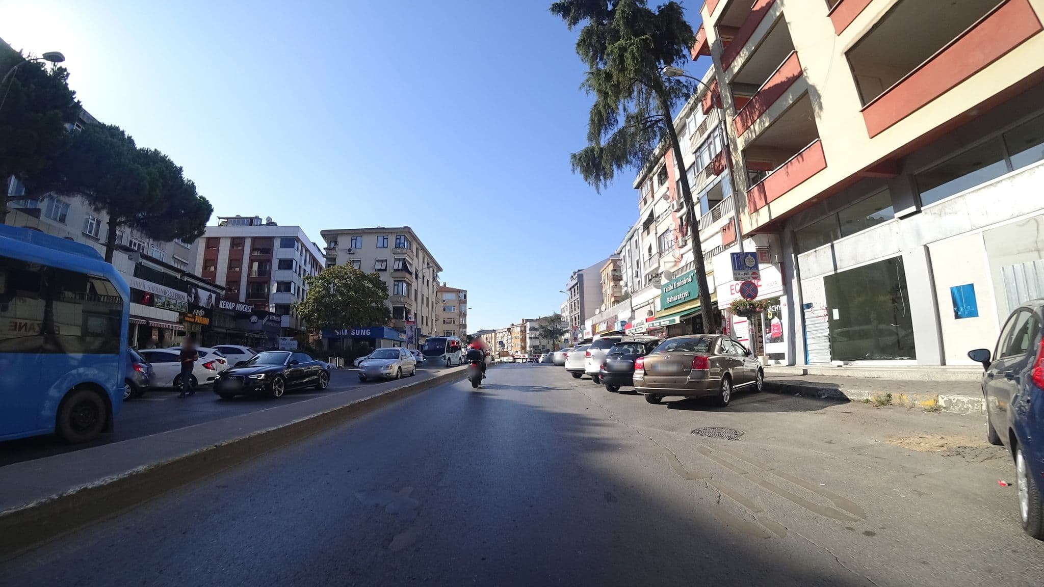 Street view near Seznak Nakliyat, Ataşehir — © unen (CC BY-SA · Mapillary)
