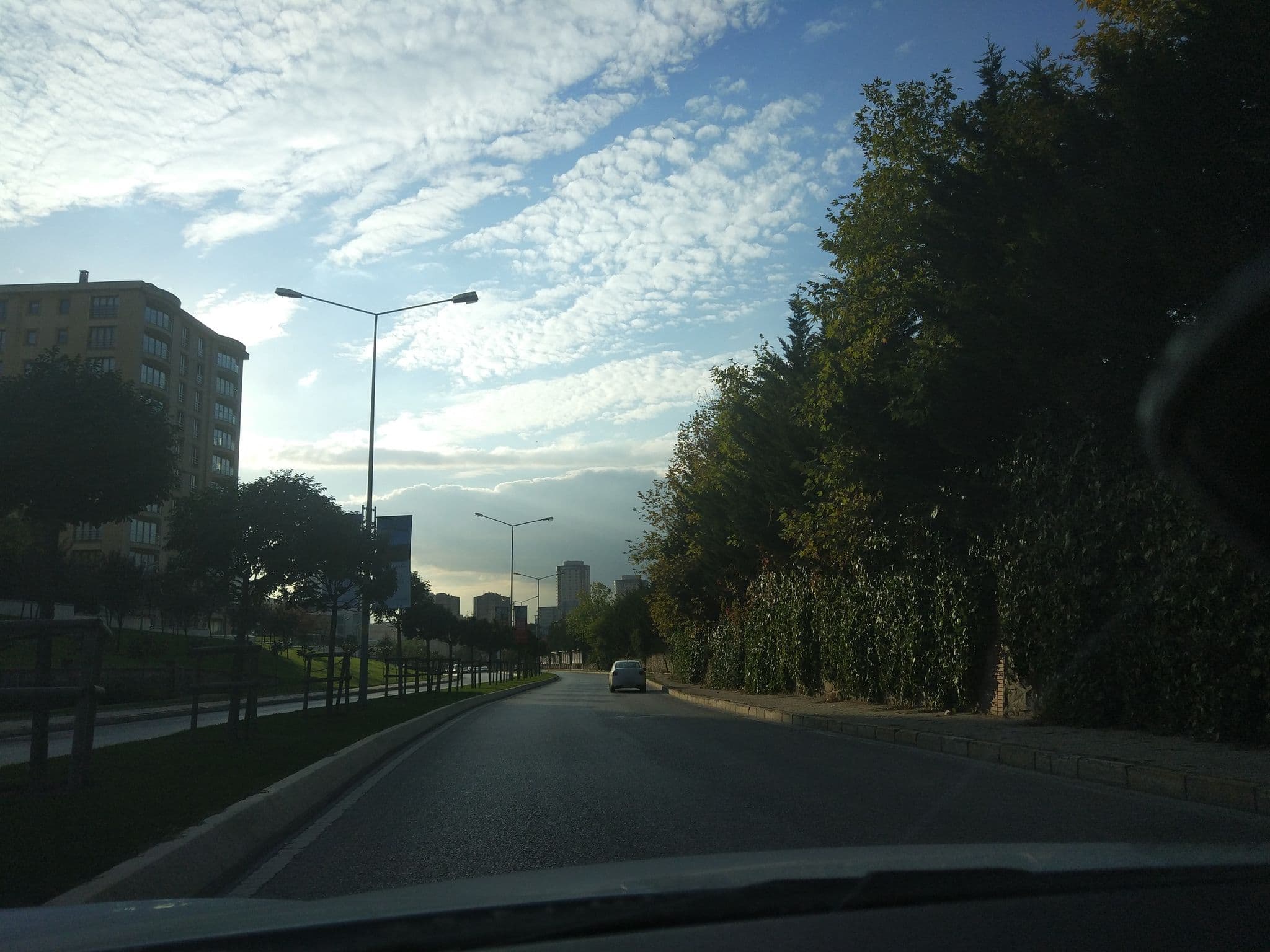 Street view near Hilton İstanbul Bomonti Hotels, Ataşehir — © merm (CC BY-SA · Mapillary)
