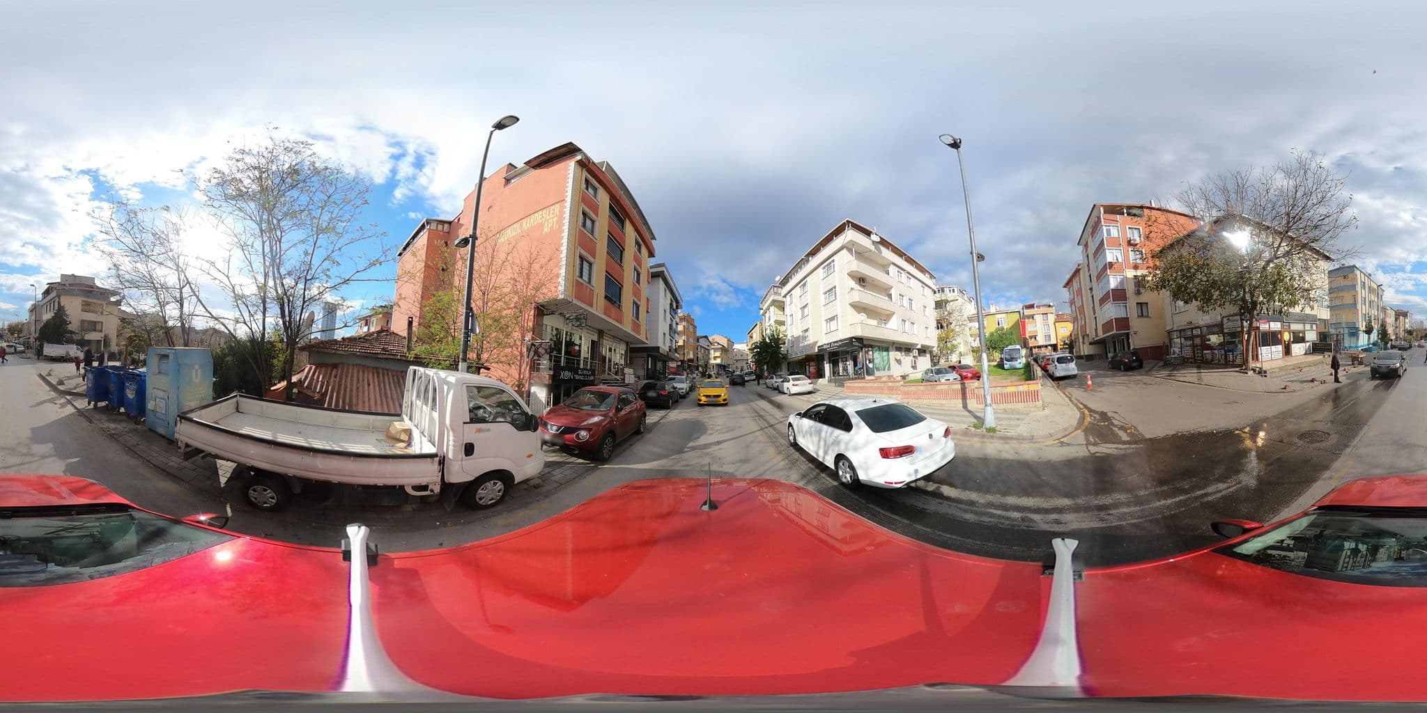 Street view near Akyüz Rezidance, Altunizade — © ademturkmen (CC BY-SA · Mapillary)