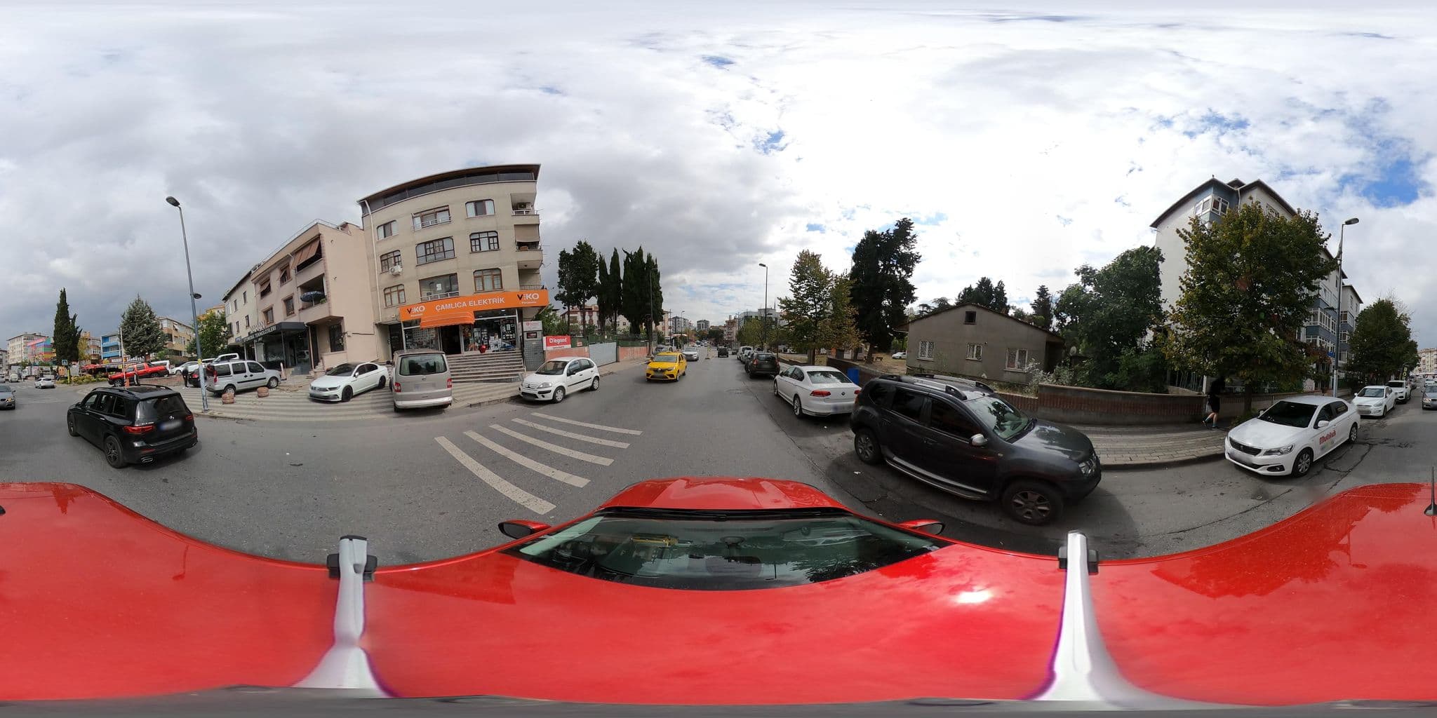 Street view near Babamin Evi, Altunizade — © ademturkmen (CC BY-SA · Mapillary)