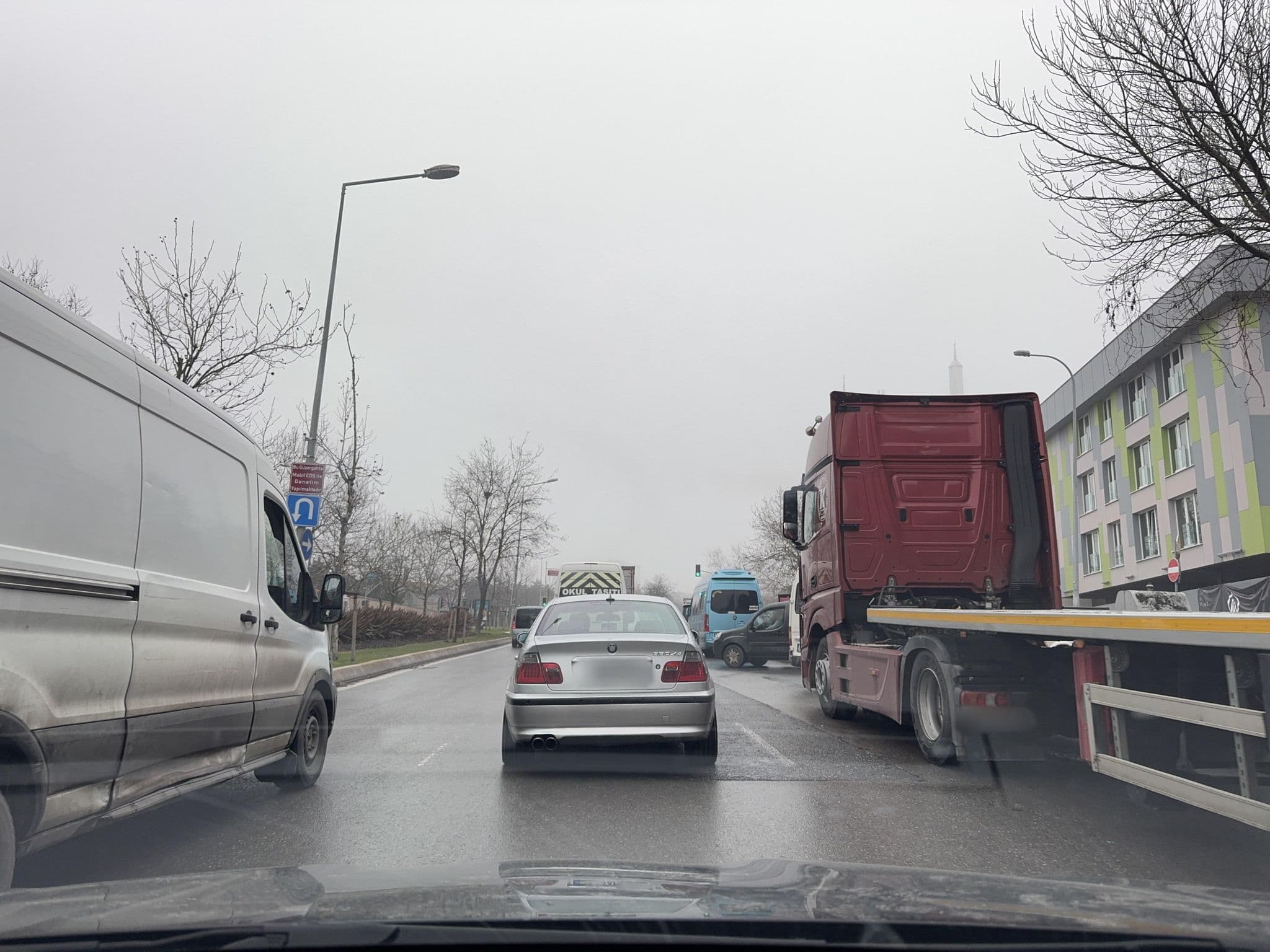 Street view near Gris verde Suites, Ataşehir — © omera60 (CC BY-SA · Mapillary)